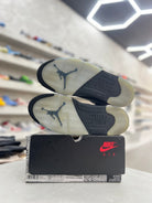 Jordan 5 Retro OG Black Metallic Reimagined Sz 12.5 (PREOWNED) - Restock AveJordan 5 Retro OG Black Metallic Reimagined Sz 12.5 (PREOWNED)Restock AveRestock Ave12.594219635Restock Ave