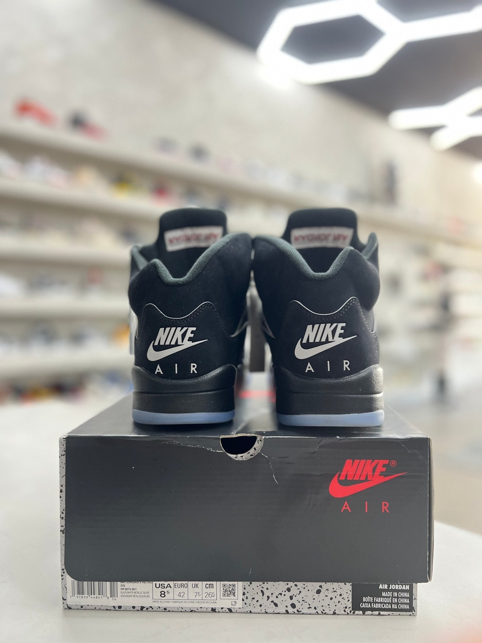 Jordan 5 Retro OG Black Metallic Reimagined Sz 8.5 (PREOWNED) - Restock AveJordan 5 Retro OG Black Metallic Reimagined Sz 8.5 (PREOWNED)Restock AveRestock Ave8.5Restock Ave