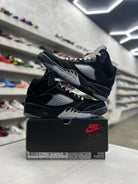 Jordan 5 Retro OG Black Metallic Reimagined Sz 9.5 (PREOWNED) - Restock AveJordan 5 Retro OG Black Metallic Reimagined Sz 9.5 (PREOWNED)Restock AveRestock Ave9.5Restock Ave