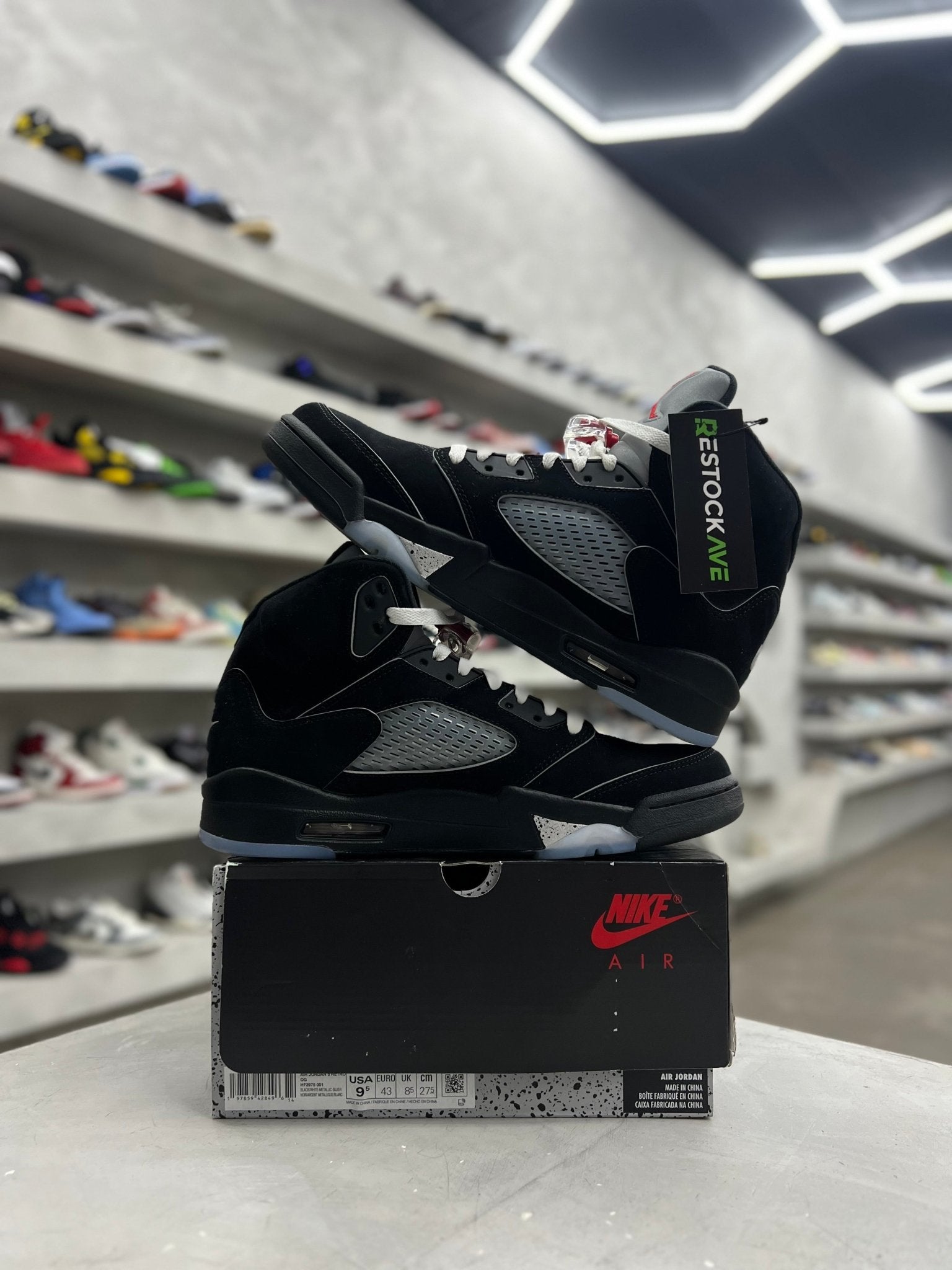 Jordan 5 Retro OG Black Metallic Reimagined Sz 9.5 (PREOWNED) - Restock AveJordan 5 Retro OG Black Metallic Reimagined Sz 9.5 (PREOWNED)Restock AveRestock Ave9.5Restock Ave