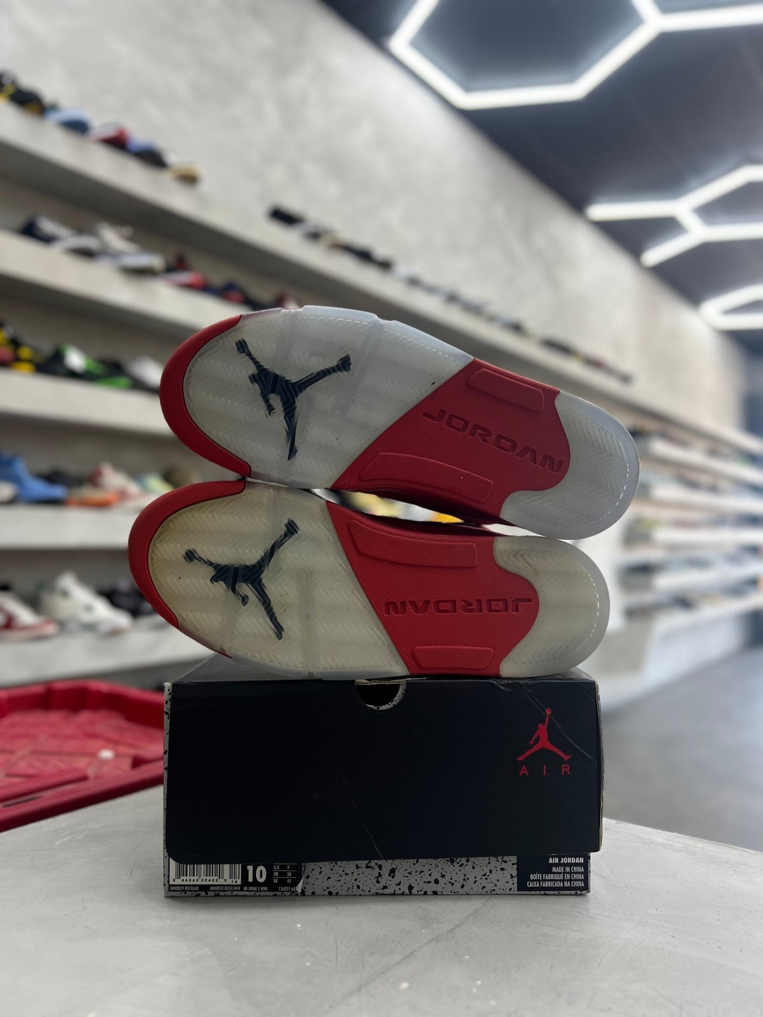 Jordan 5 Retro Red Suede Sz 10 (PREOWNED) - Restock AveJordan 5 Retro Red Suede Sz 10 (PREOWNED)Restock AveRestock Ave10Restock Ave