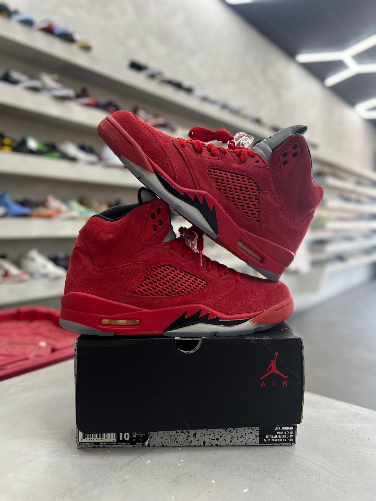 Jordan 5 Retro Red Suede Sz 10 (PREOWNED) - Restock AveJordan 5 Retro Red Suede Sz 10 (PREOWNED)Restock AveRestock Ave10Restock Ave