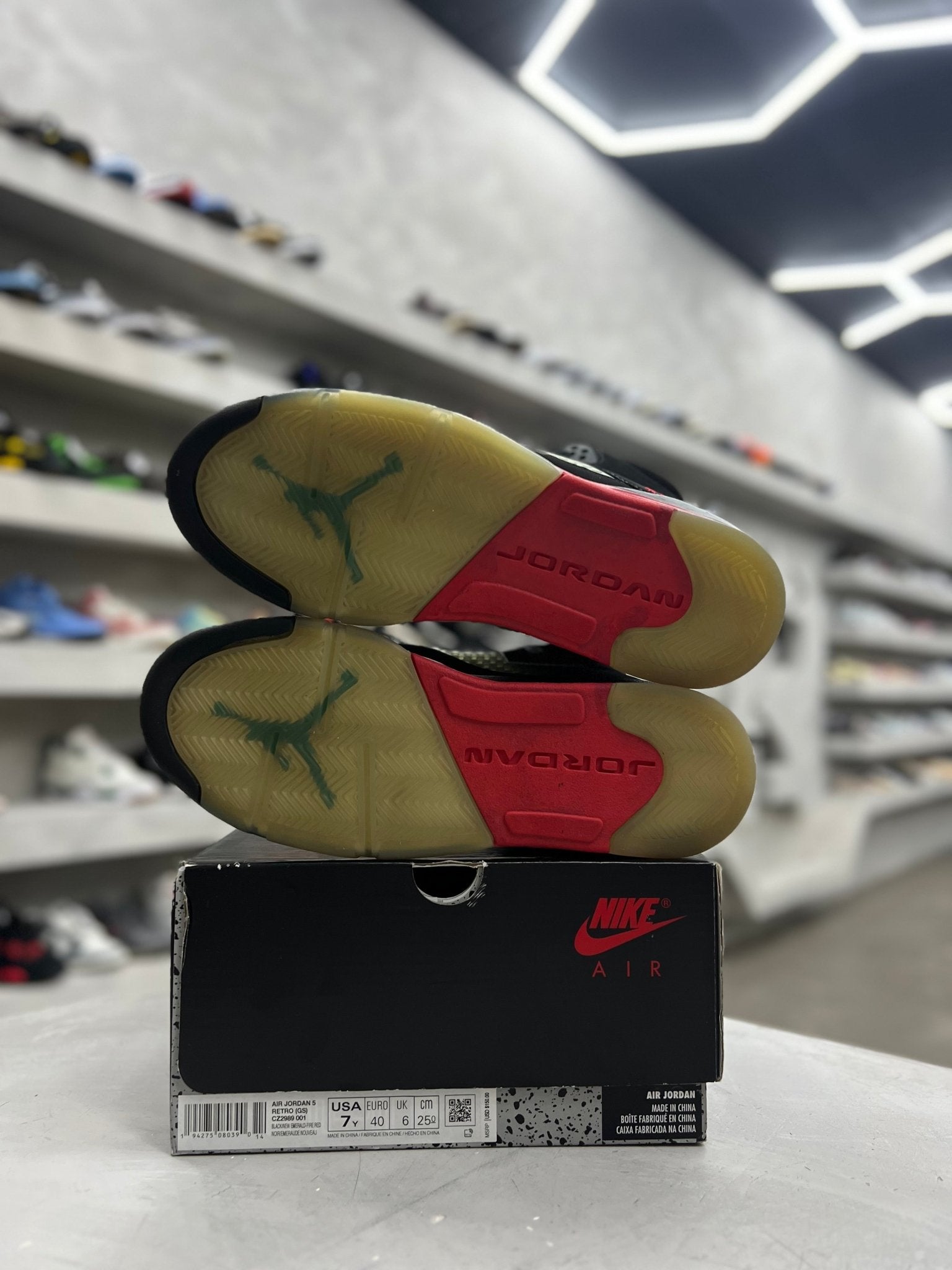 Jordan 5 Retro Top 3 (GS) Sz 7y (PREOWNED) - Restock AveJordan 5 Retro Top 3 (GS) Sz 7y (PREOWNED)Restock AveRestock Ave7yRestock Ave