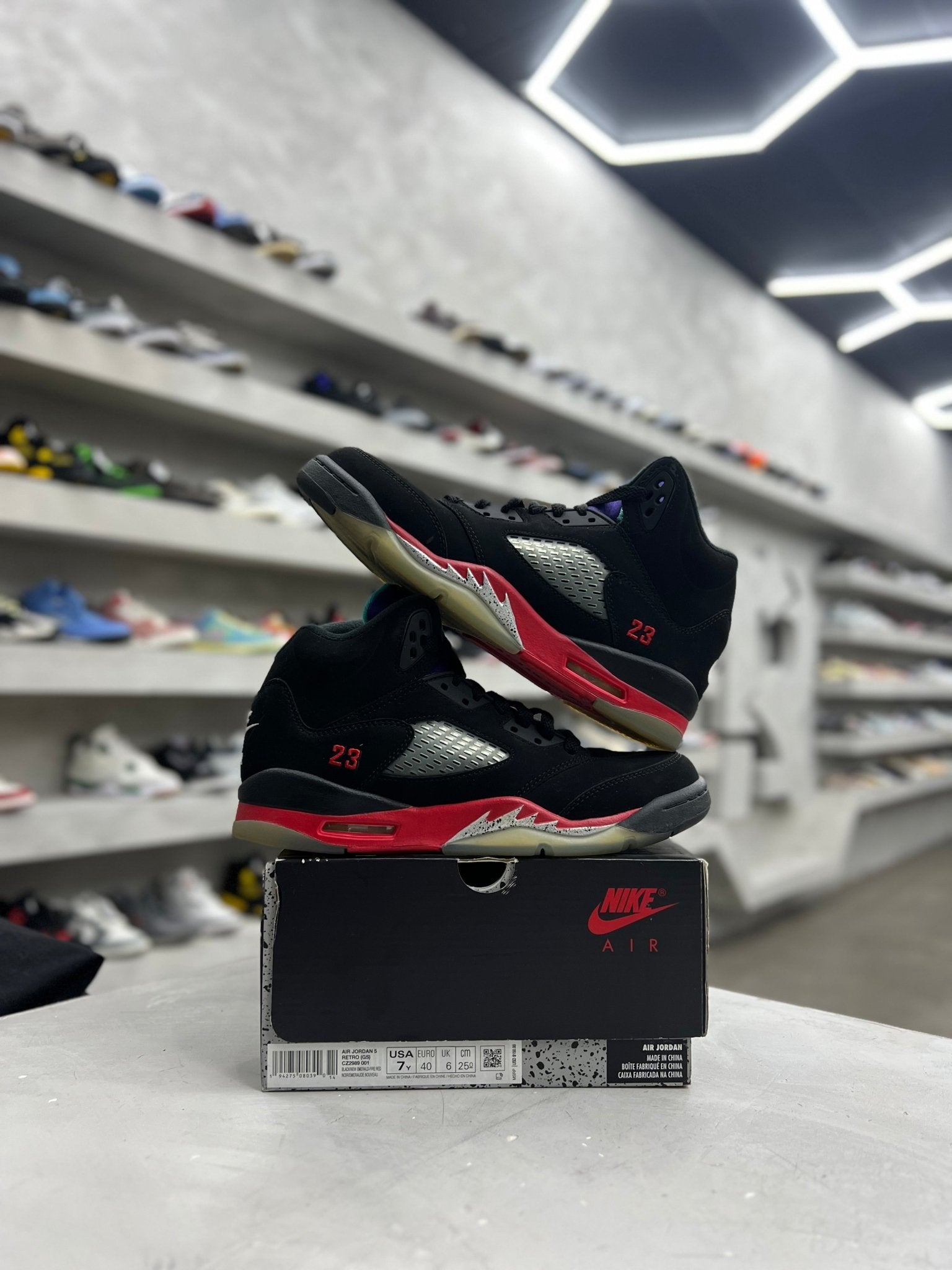 Jordan 5 Retro Top 3 (GS) Sz 7y (PREOWNED) - Restock AveJordan 5 Retro Top 3 (GS) Sz 7y (PREOWNED)Restock AveRestock Ave7yRestock Ave