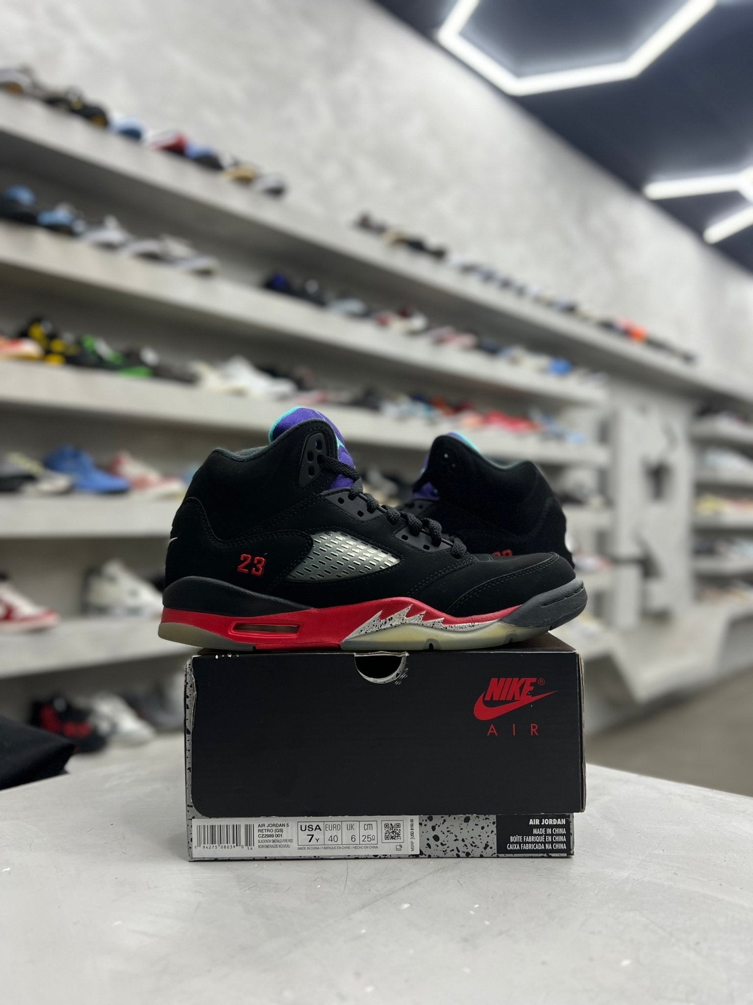 Jordan 5 Retro Top 3 (GS) Sz 7y (PREOWNED) - Restock AveJordan 5 Retro Top 3 (GS) Sz 7y (PREOWNED)Restock AveRestock Ave7yRestock Ave