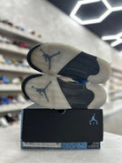 Jordan 5 Retro UNC University Blue Sz 10.5 (PREOWNED) - Restock AveJordan 5 Retro UNC University Blue Sz 10.5 (PREOWNED)Restock AveRestock Ave10.5Restock Ave