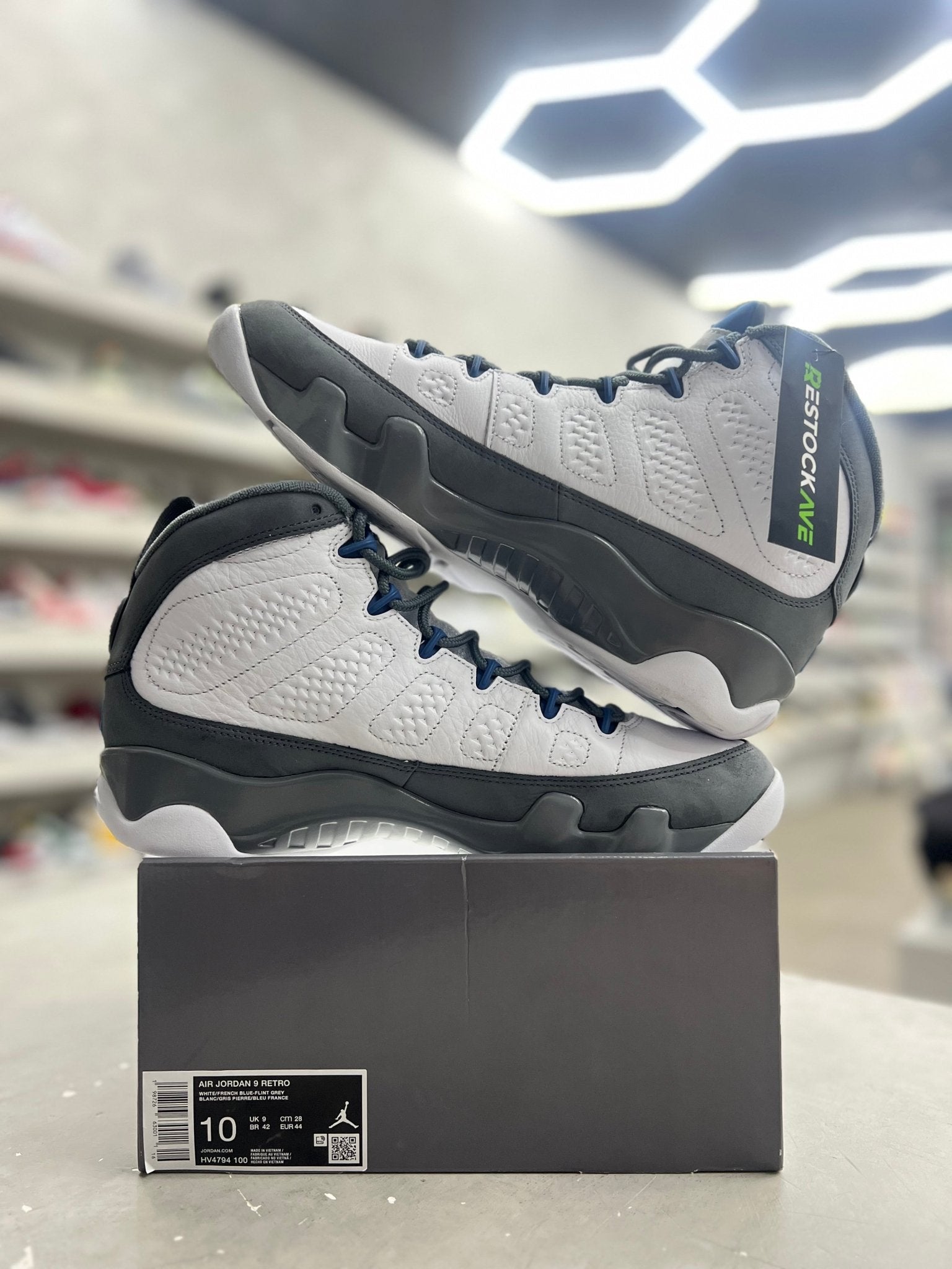 Jordan 9 Retro Flint Grey French Blue Sz 10 (PREOWNED) - Restock AveJordan 9 Retro Flint Grey French Blue Sz 10 (PREOWNED)Restock AveRestock Ave10Restock Ave