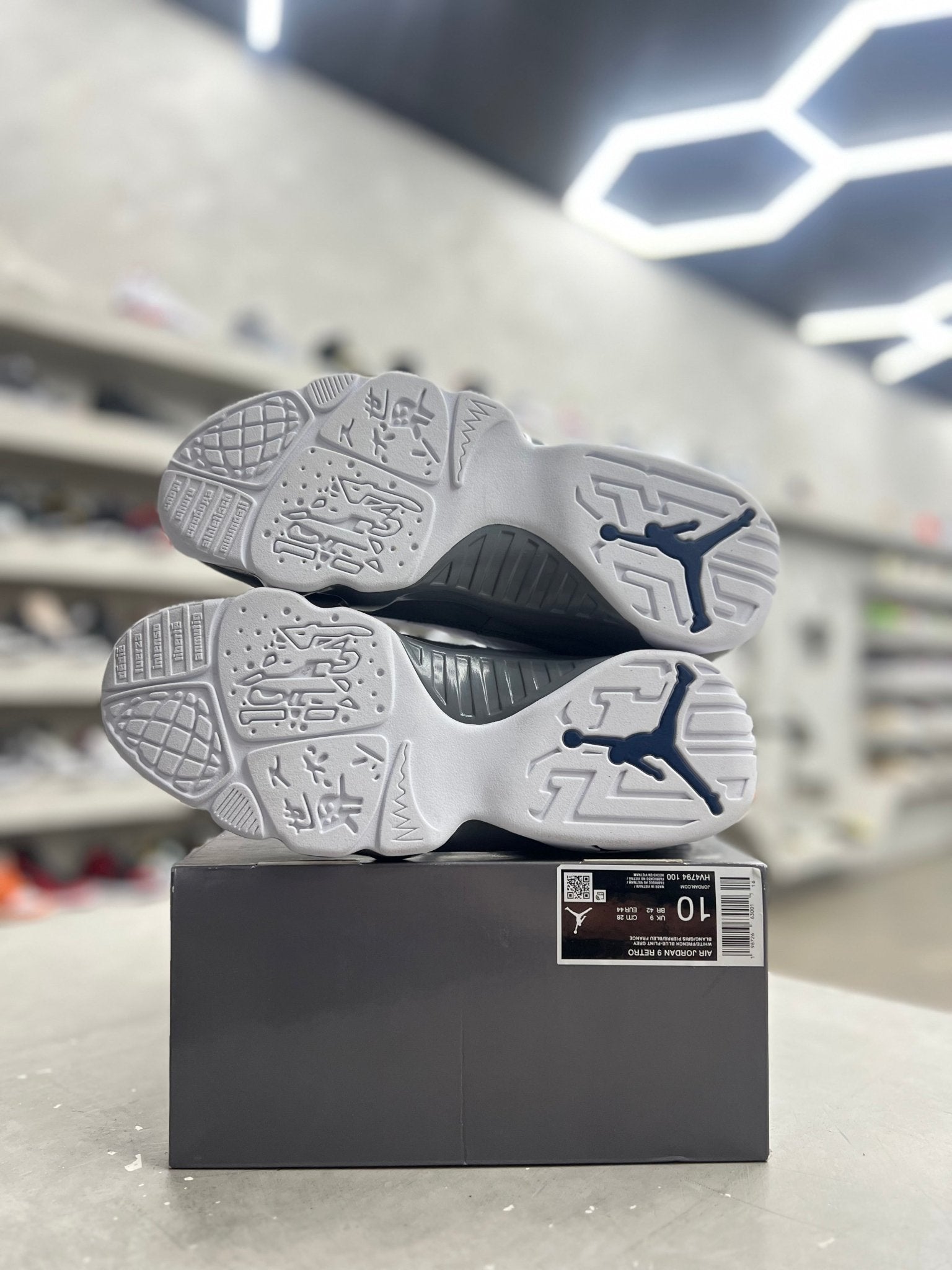 Jordan 9 Retro Flint Grey French Blue Sz 10 (PREOWNED) - Restock AveJordan 9 Retro Flint Grey French Blue Sz 10 (PREOWNED)Restock AveRestock Ave10Restock Ave