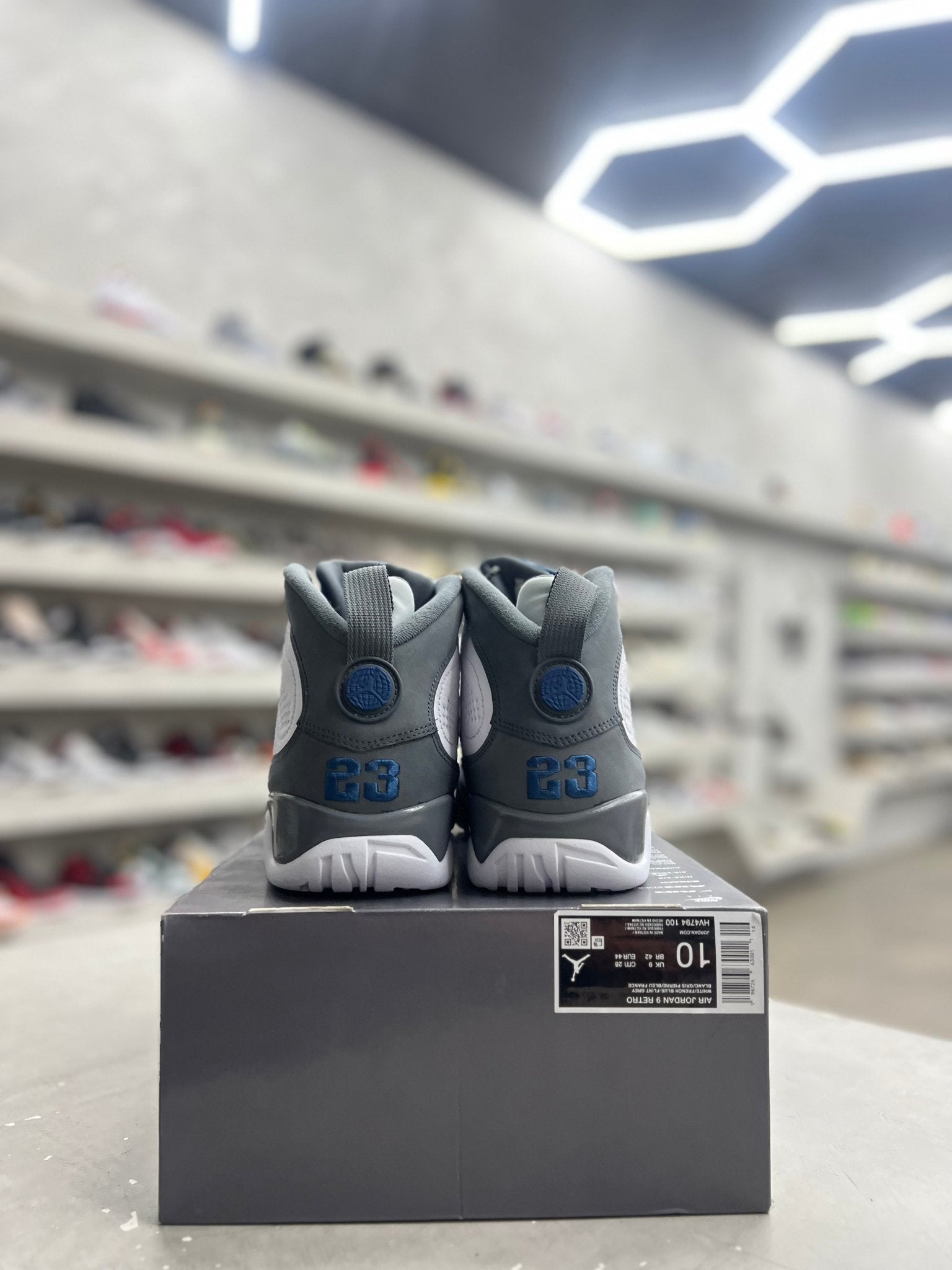 Jordan 9 Retro Flint Grey French Blue Sz 10 (PREOWNED) - Restock AveJordan 9 Retro Flint Grey French Blue Sz 10 (PREOWNED)Restock AveRestock Ave10Restock Ave
