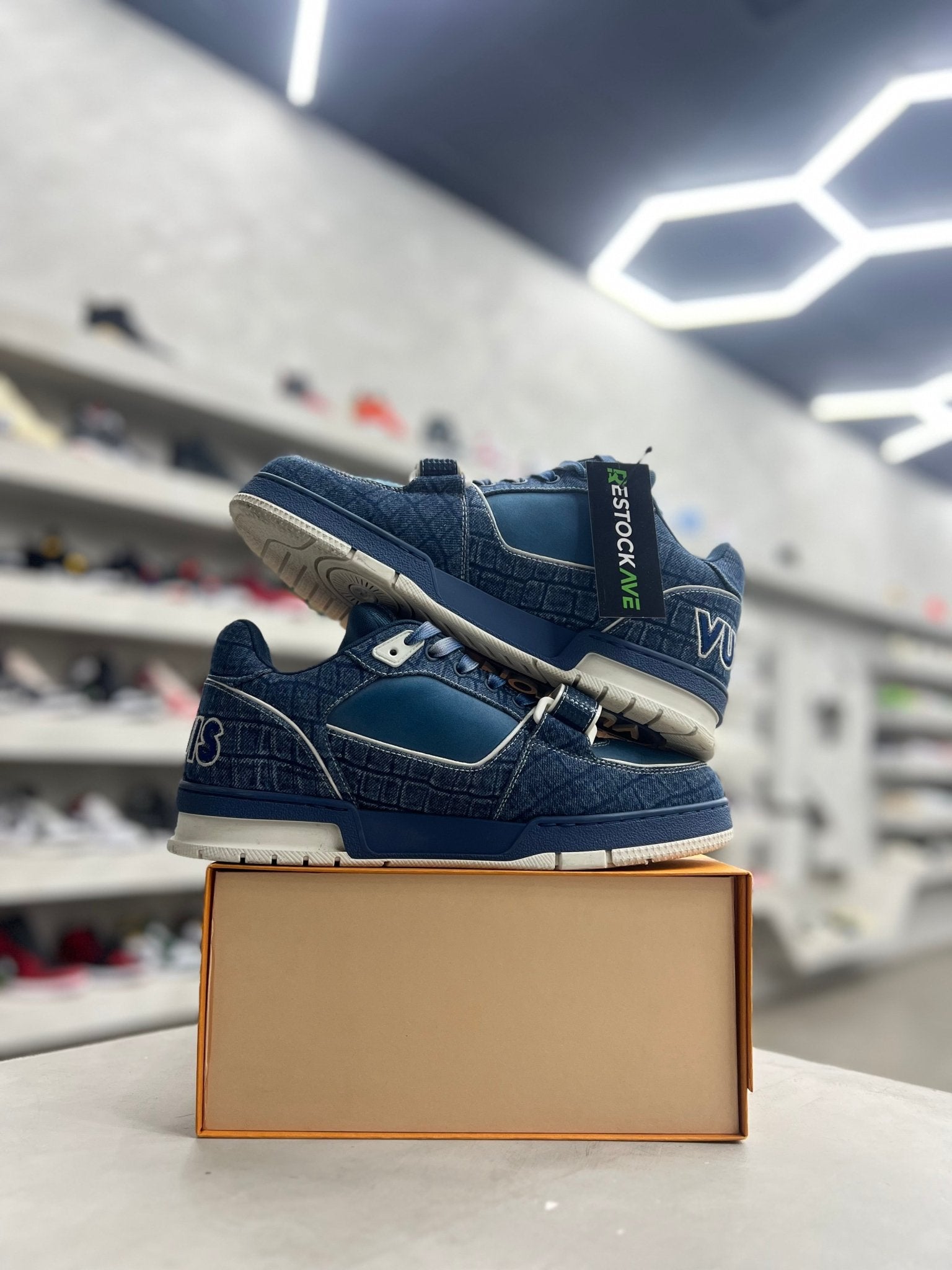 Louis Vuitton Trainer Low 'Velcro Strap - Light Blue Monogram Denim Sz 10 (PREOWNED) - Restock AveLouis Vuitton Trainer Low 'Velcro Strap - Light Blue Monogram Denim Sz 10 (PREOWNED)Restock AveRestock Ave10Restock Ave
