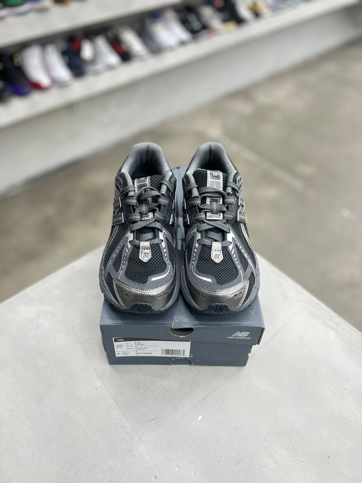 New Balance 1906R Phantom Black Sz 5.5 (PREOWNED) - Restock AveNew Balance 1906R Phantom Black Sz 5.5 (PREOWNED)Restock AveRestock Ave5.5y71282035Restock Ave