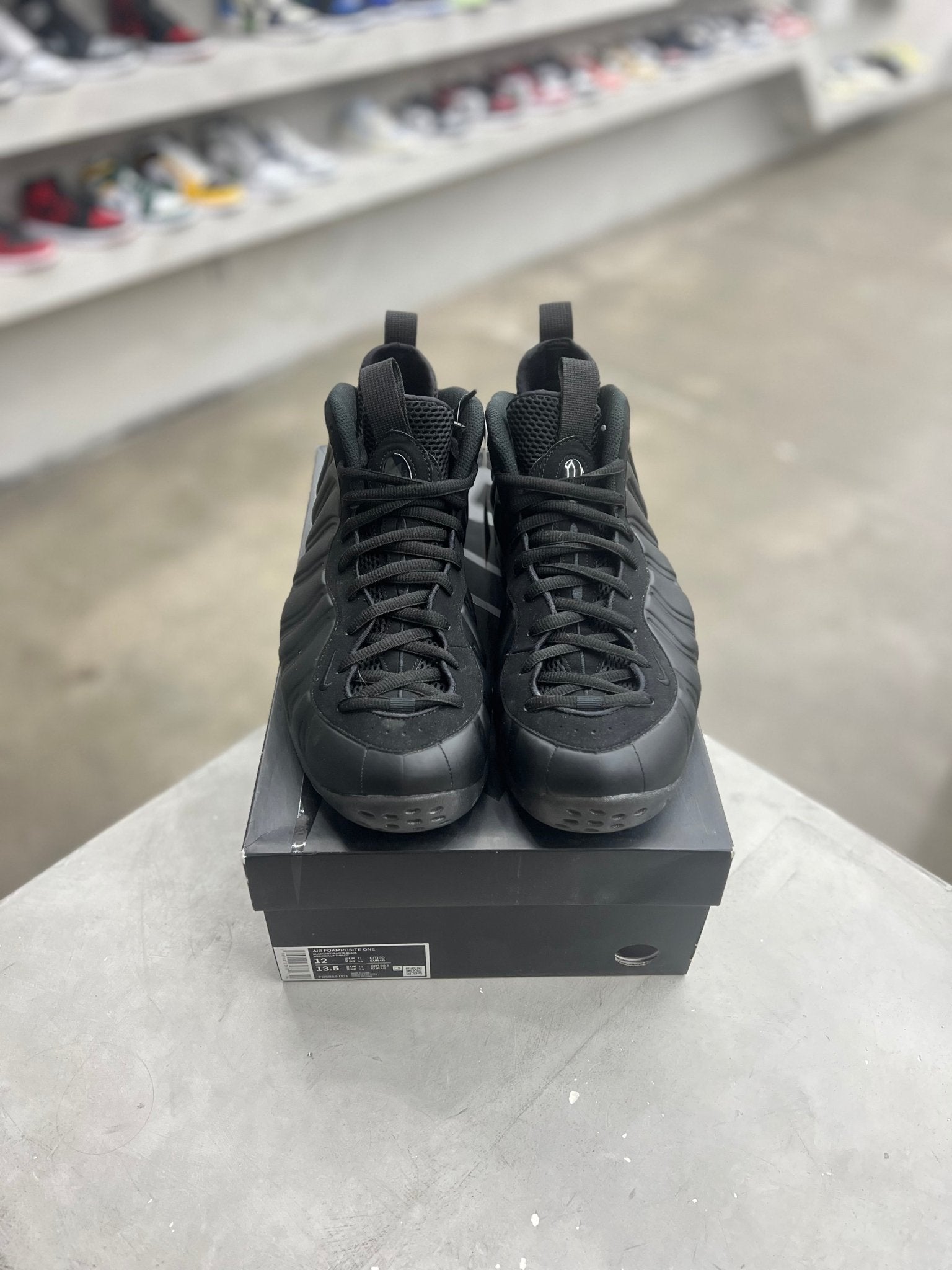 Nike Air Foamposite One Anthracite Sz 12 (PREOWNED) - Restock AveNike Air Foamposite One Anthracite Sz 12 (PREOWNED)Restock AveRestock Ave12Restock Ave
