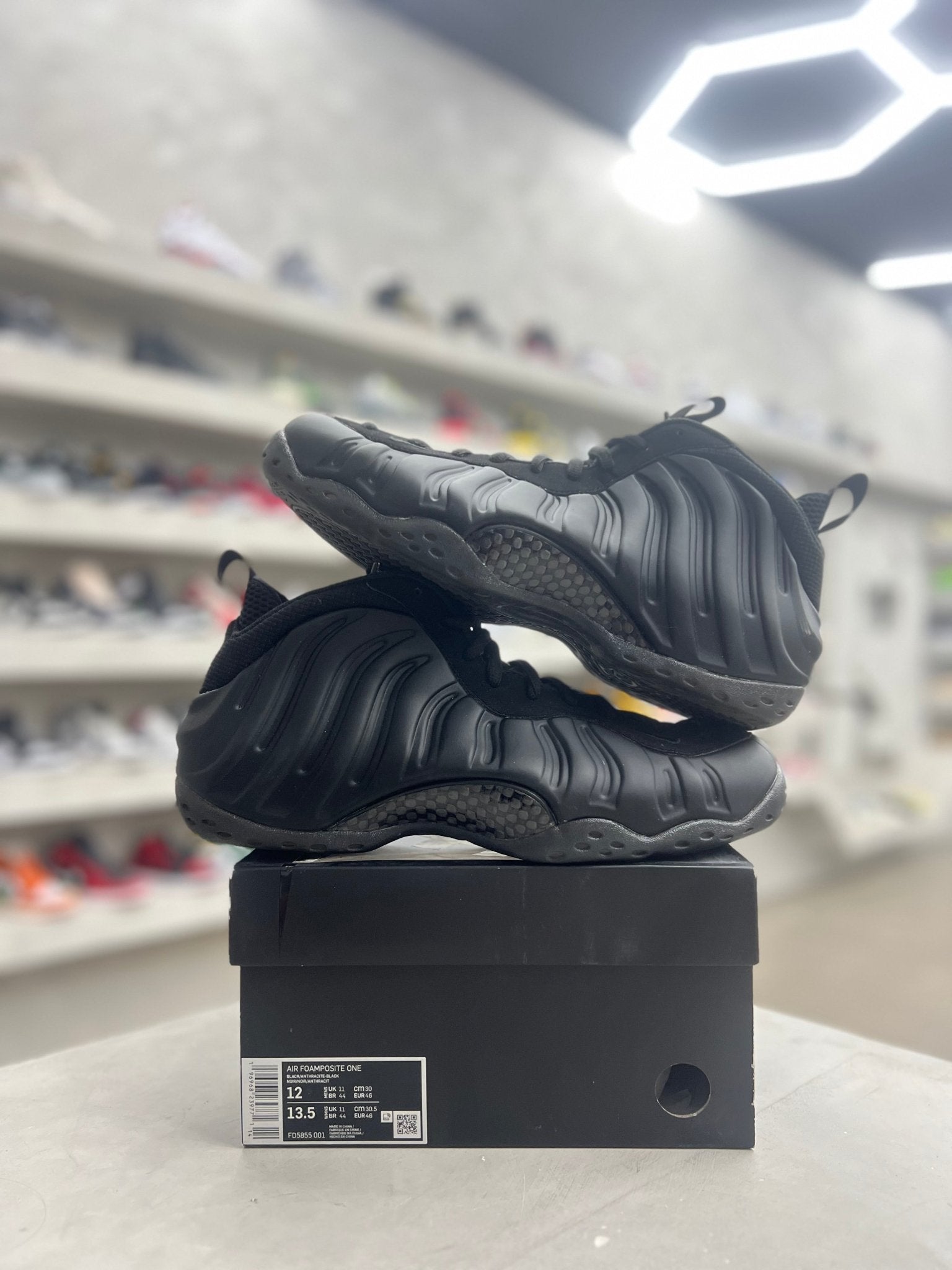 Nike Air Foamposite One Anthracite Sz 12 (PREOWNED) - Restock AveNike Air Foamposite One Anthracite Sz 12 (PREOWNED)Restock AveRestock Ave12Restock Ave