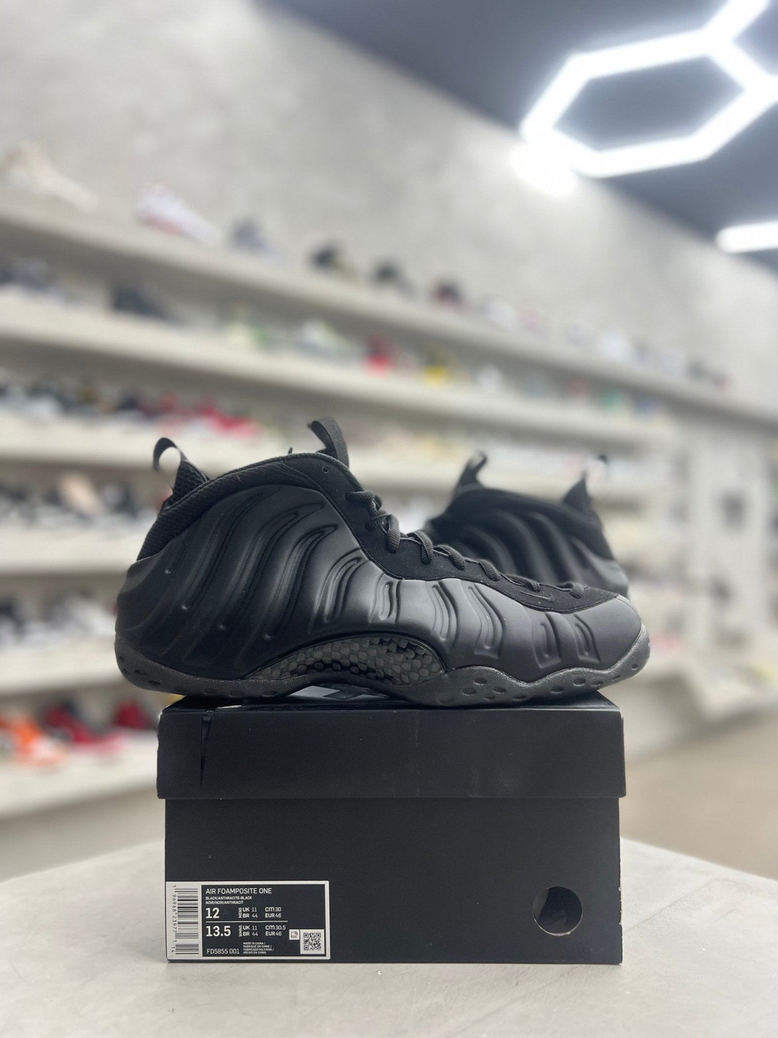 Nike Air Foamposite One Anthracite Sz 12 (PREOWNED) - Restock AveNike Air Foamposite One Anthracite Sz 12 (PREOWNED)Restock AveRestock Ave12Restock Ave