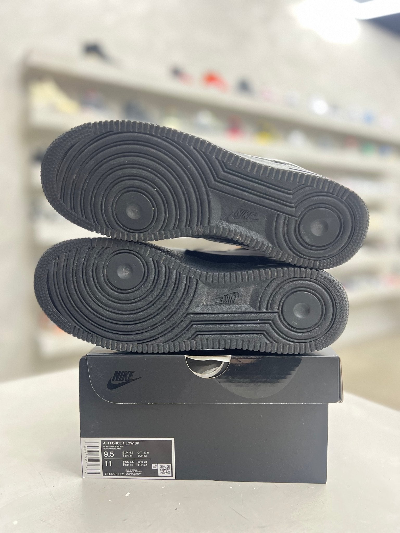 Nike Air Force 1 Low Supreme Black White Sz 9.5 (PREOWNED) - Restock AveNike Air Force 1 Low Supreme Black White Sz 9.5 (PREOWNED)Restock AveRestock Ave9.5Restock Ave