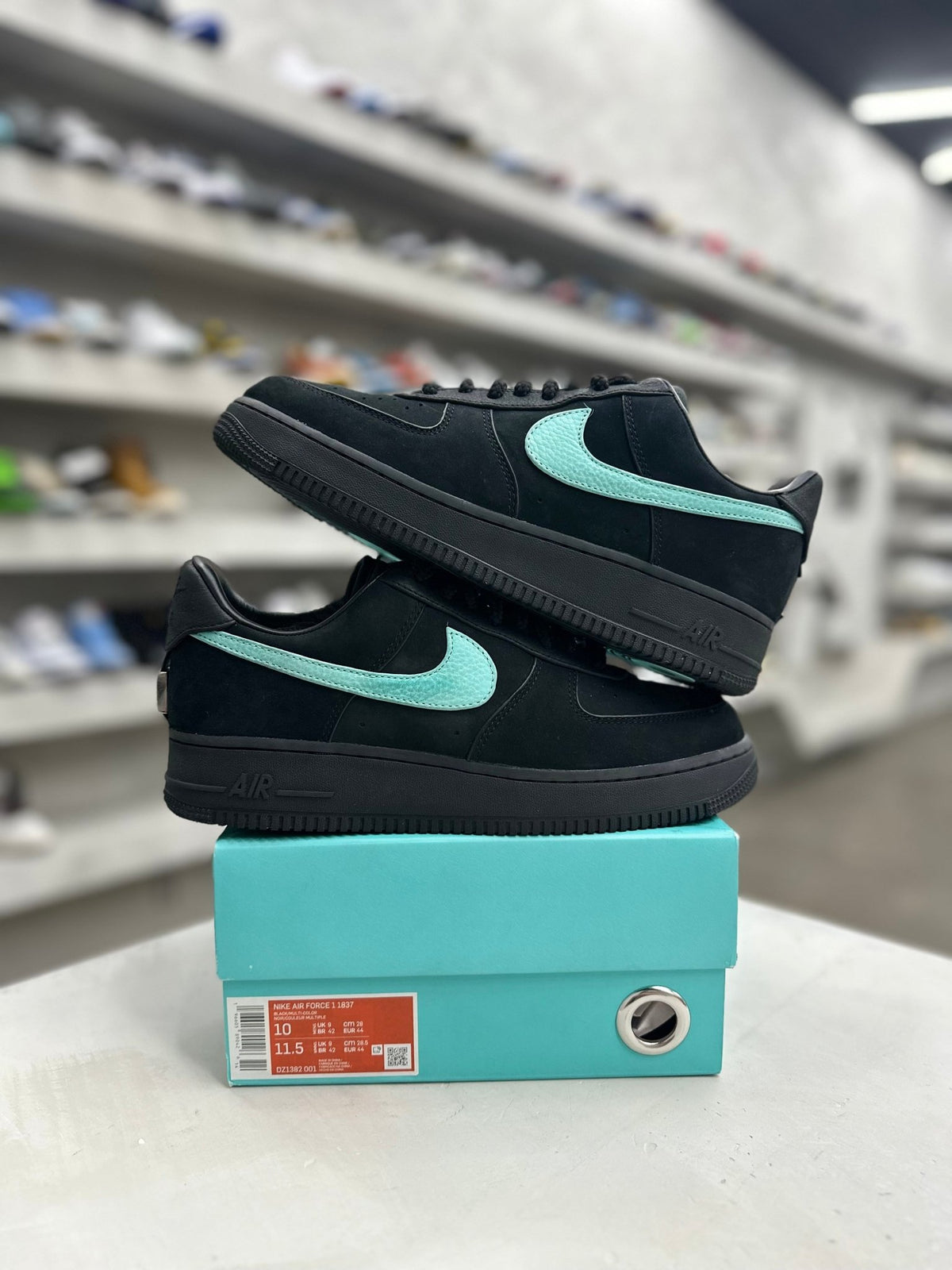 Nike Air Force 1 Low Tiffany & Co. 1837 Sz 10 (PREOWNED) - Restock AveNike Air Force 1 Low Tiffany & Co. 1837 Sz 10 (PREOWNED)Restock AveRestock Ave10Restock Ave