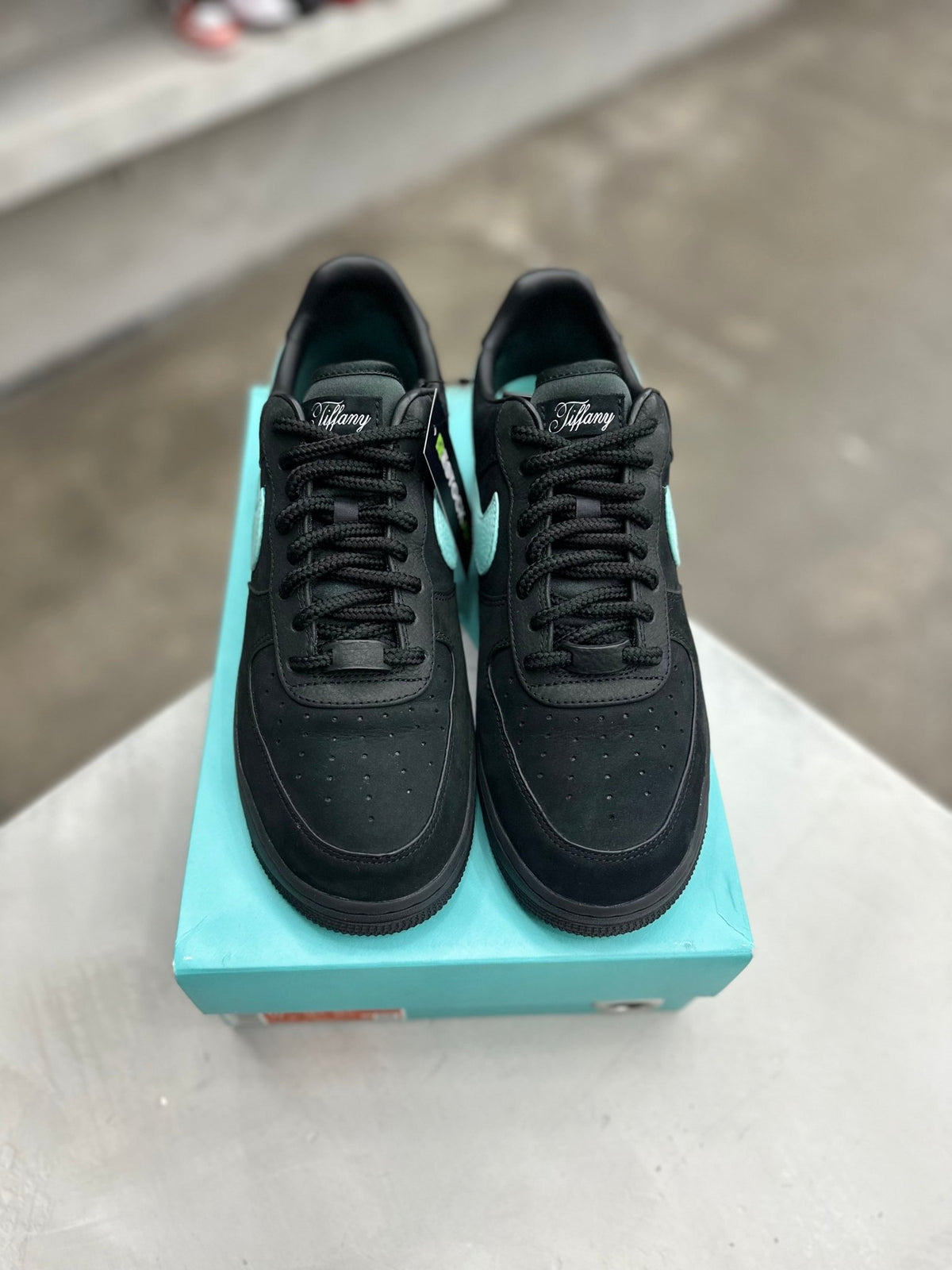 Nike Air Force 1 Low Tiffany & Co. 1837 Sz 10 (PREOWNED) - Restock AveNike Air Force 1 Low Tiffany & Co. 1837 Sz 10 (PREOWNED)Restock AveRestock Ave10Restock Ave
