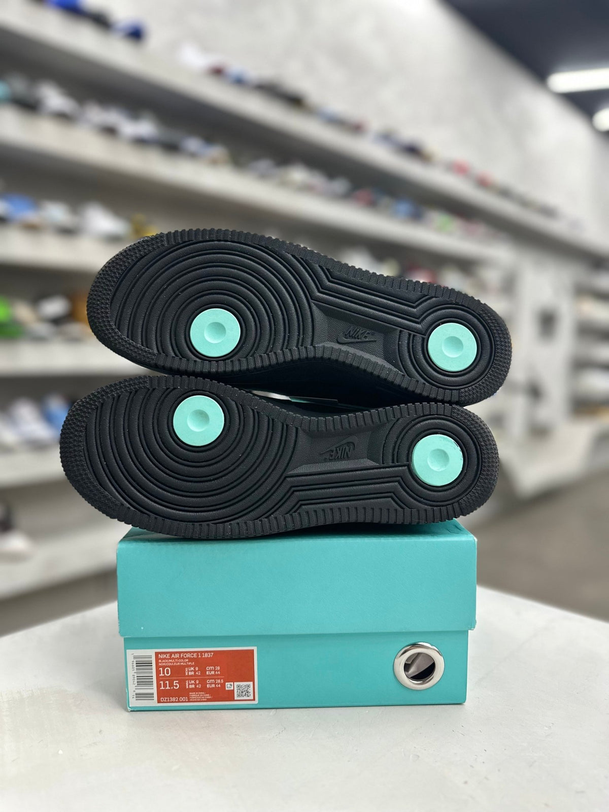 Nike Air Force 1 Low Tiffany & Co. 1837 Sz 10 (PREOWNED) - Restock AveNike Air Force 1 Low Tiffany & Co. 1837 Sz 10 (PREOWNED)Restock AveRestock Ave10Restock Ave