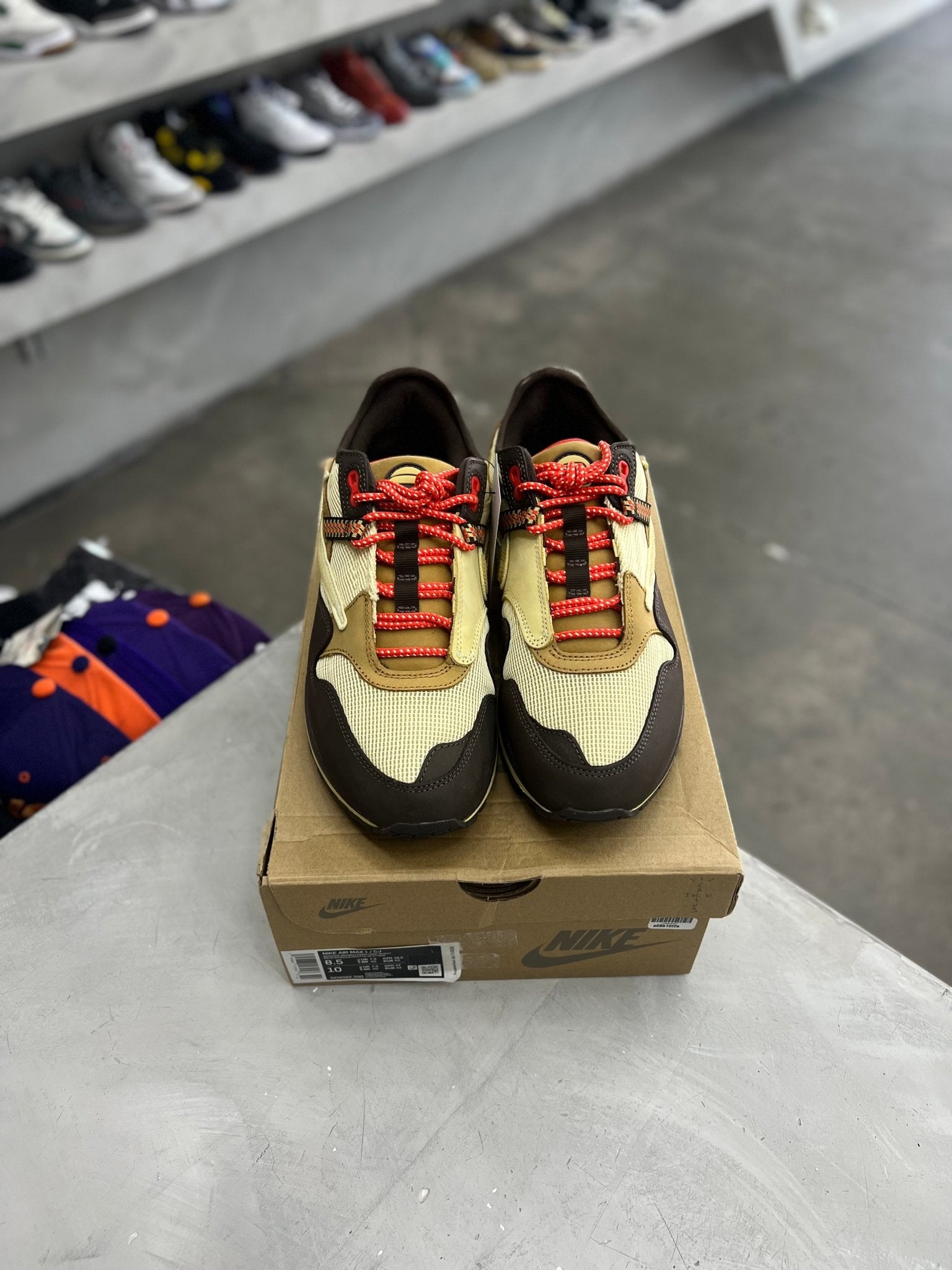Nike Air Max 1 Travis Scott Cactus Jack Baroque Brown Sz 8.5 (PREOWNED) - Restock AveNike Air Max 1 Travis Scott Cactus Jack Baroque Brown Sz 8.5 (PREOWNED)Restock AveRestock Ave8.5Restock Ave