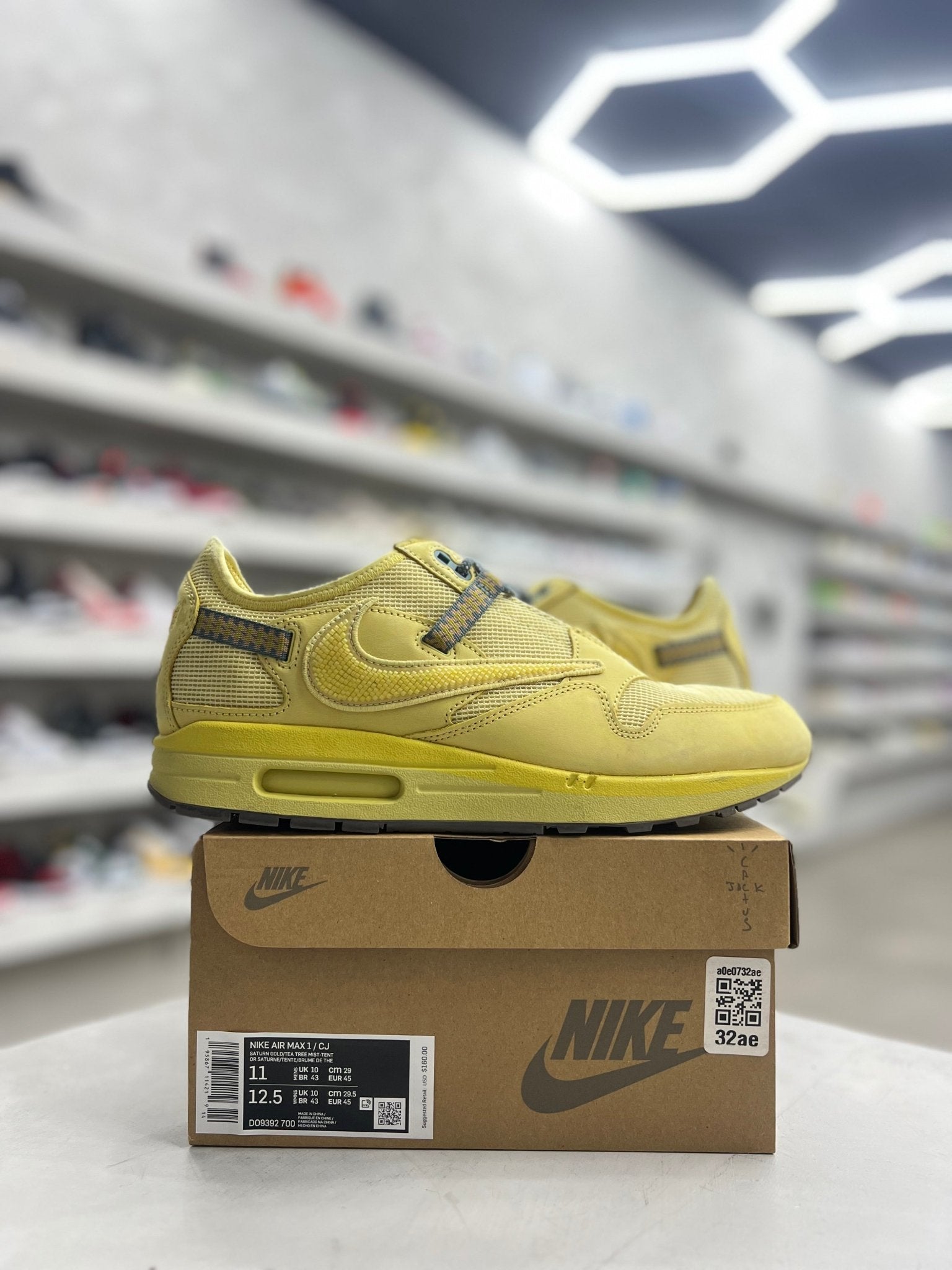 Nike Air Max 1 Travis Scott Cactus Jack Saturn Gold Sz 11 (PREOWNED) - Restock AveNike Air Max 1 Travis Scott Cactus Jack Saturn Gold Sz 11 (PREOWNED)Restock AveRestock Ave11Restock Ave