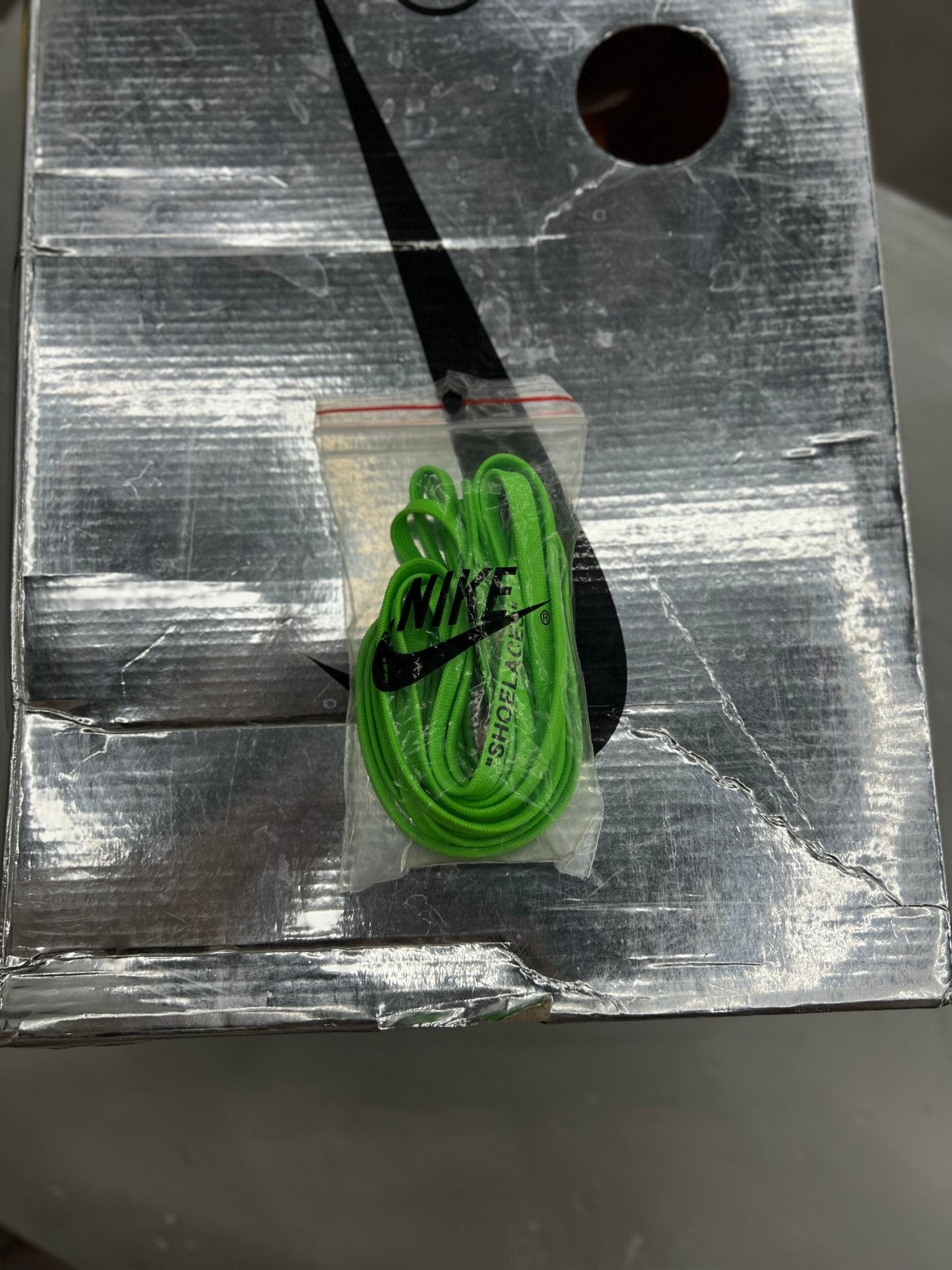 Nike Air Rubber Dunk Off - White Green Strike Sz 11.5 (PREOWNED) - Restock AveNike Air Rubber Dunk Off - White Green Strike Sz 11.5 (PREOWNED)Restock AveRestock Ave11.5Restock Ave