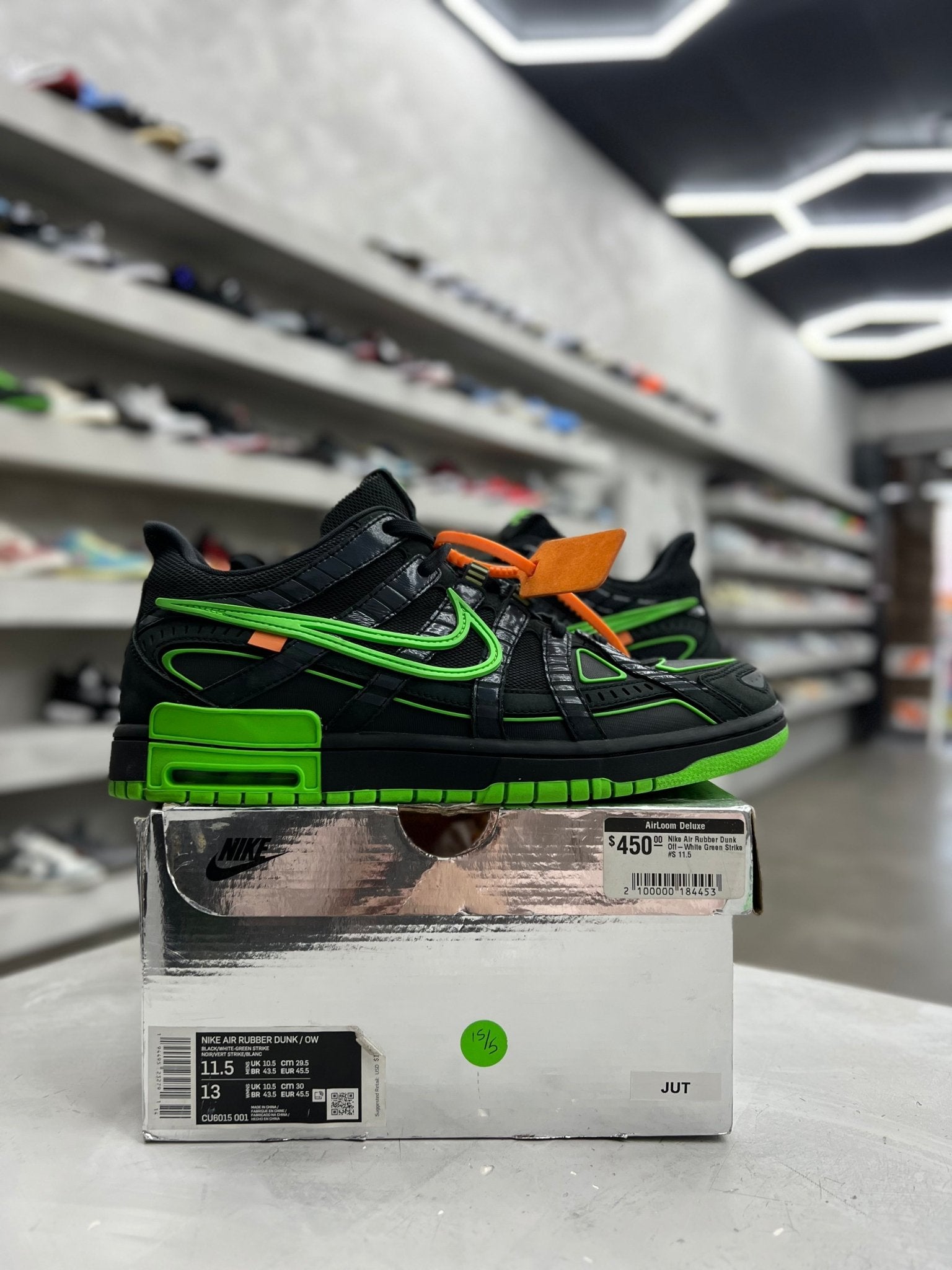 Nike Air Rubber Dunk Off - White Green Strike Sz 11.5 (PREOWNED) - Restock AveNike Air Rubber Dunk Off - White Green Strike Sz 11.5 (PREOWNED)Restock AveRestock Ave11.5Restock Ave