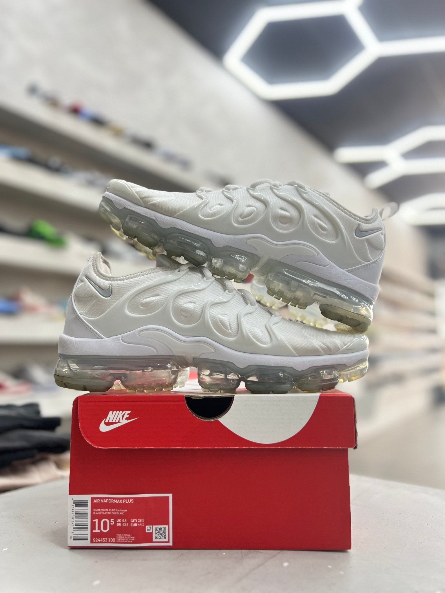 Nike Air VaporMax Plus White Sz 10.5 (PREOWNED) - Restock AveNike Air VaporMax Plus White Sz 10.5 (PREOWNED)Restock AveRestock Ave10.599428723Restock Ave