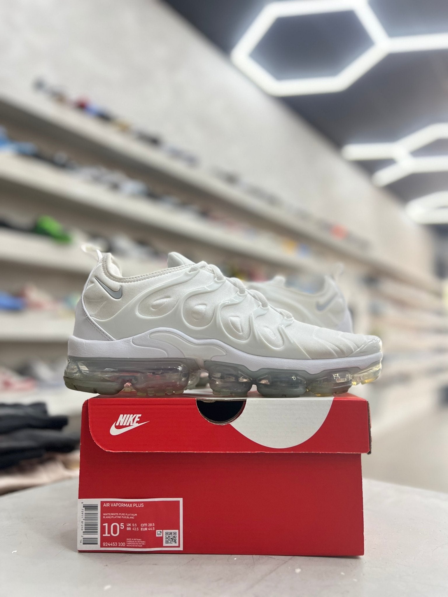 Nike Air VaporMax Plus White Sz 10.5 (PREOWNED) - Restock AveNike Air VaporMax Plus White Sz 10.5 (PREOWNED)Restock AveRestock Ave10.599428723Restock Ave