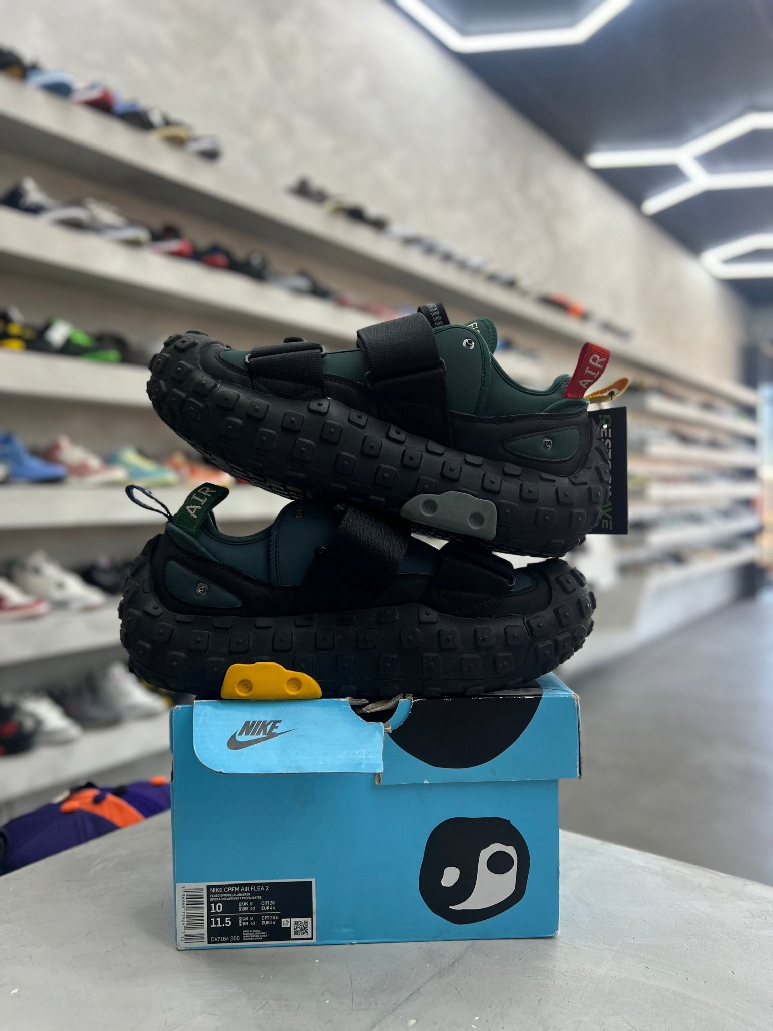 Nike CPFM Air Flea 2 Cactus Plant Flea Market Faded Spruce Sz 10 (PREOWNED) - Restock AveNike CPFM Air Flea 2 Cactus Plant Flea Market Faded Spruce Sz 10 (PREOWNED)Restock AveRestock Ave10Restock Ave