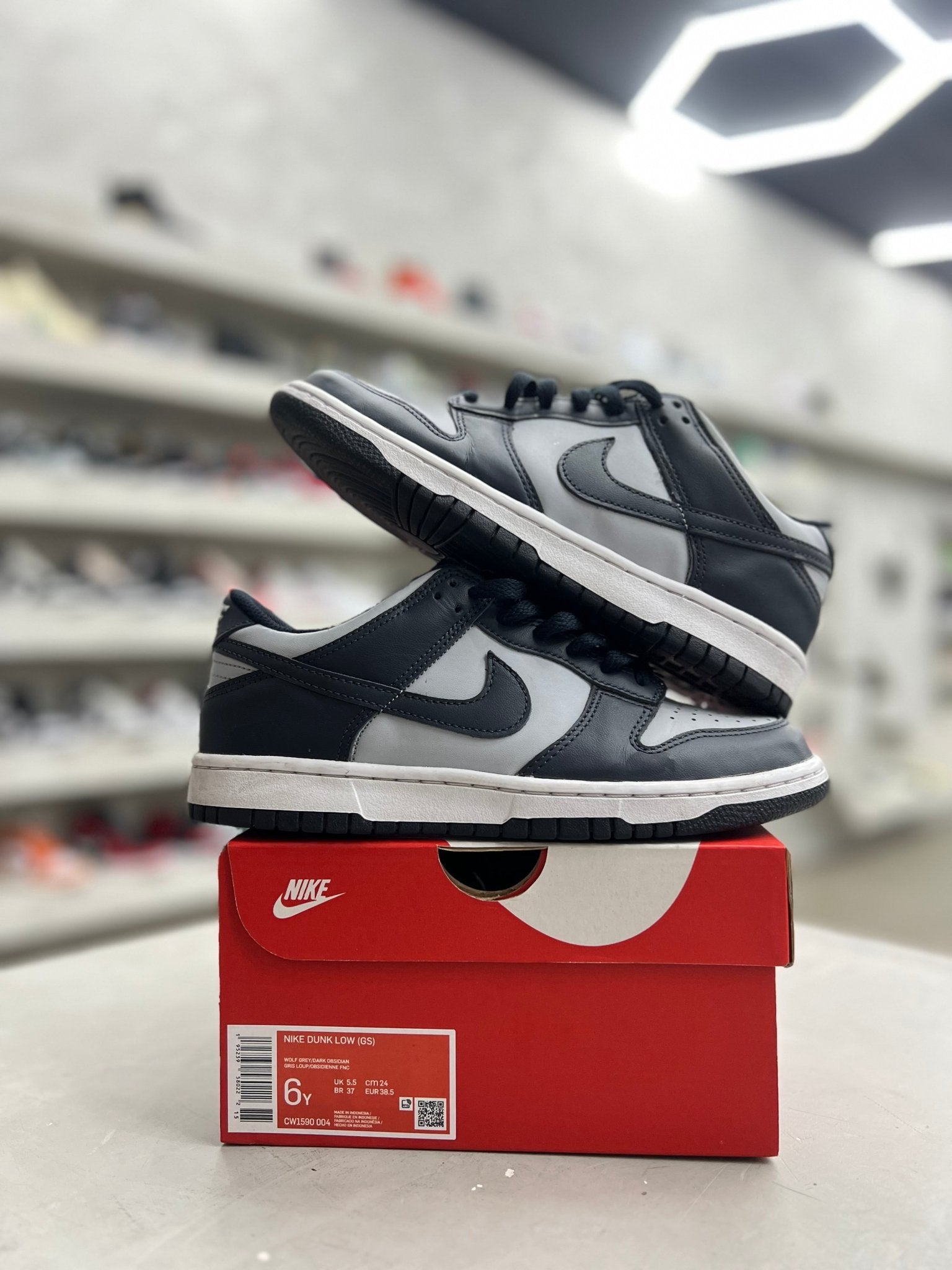 Nike Dunk Low Georgetown (GS) SZ 6Y (PREOWNED) - Restock AveNike Dunk Low Georgetown (GS) SZ 6Y (PREOWNED)Restock AveRestock Ave6yRestock Ave