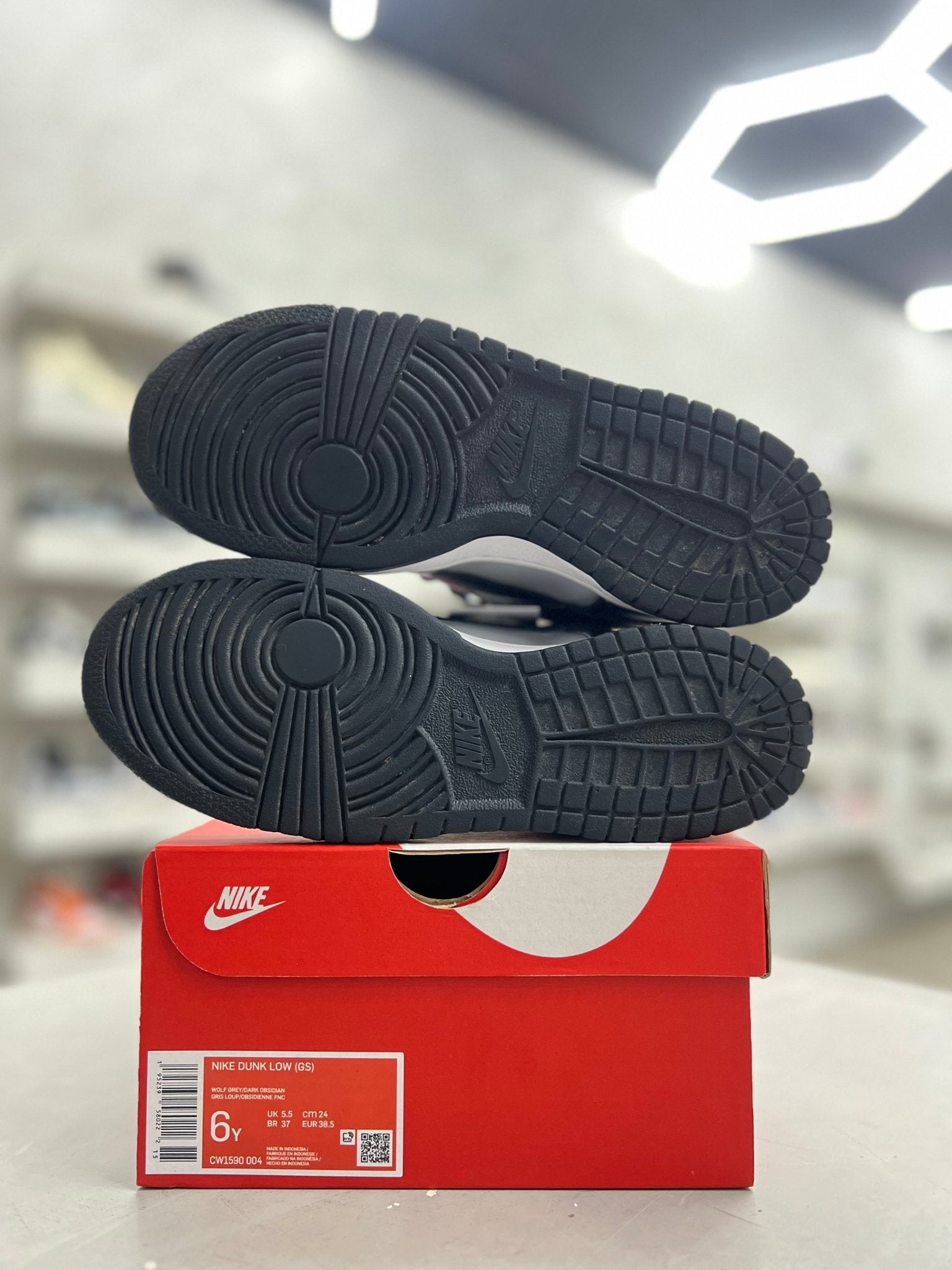 Nike Dunk Low Georgetown (GS) SZ 6Y (PREOWNED) - Restock AveNike Dunk Low Georgetown (GS) SZ 6Y (PREOWNED)Restock AveRestock Ave6yRestock Ave