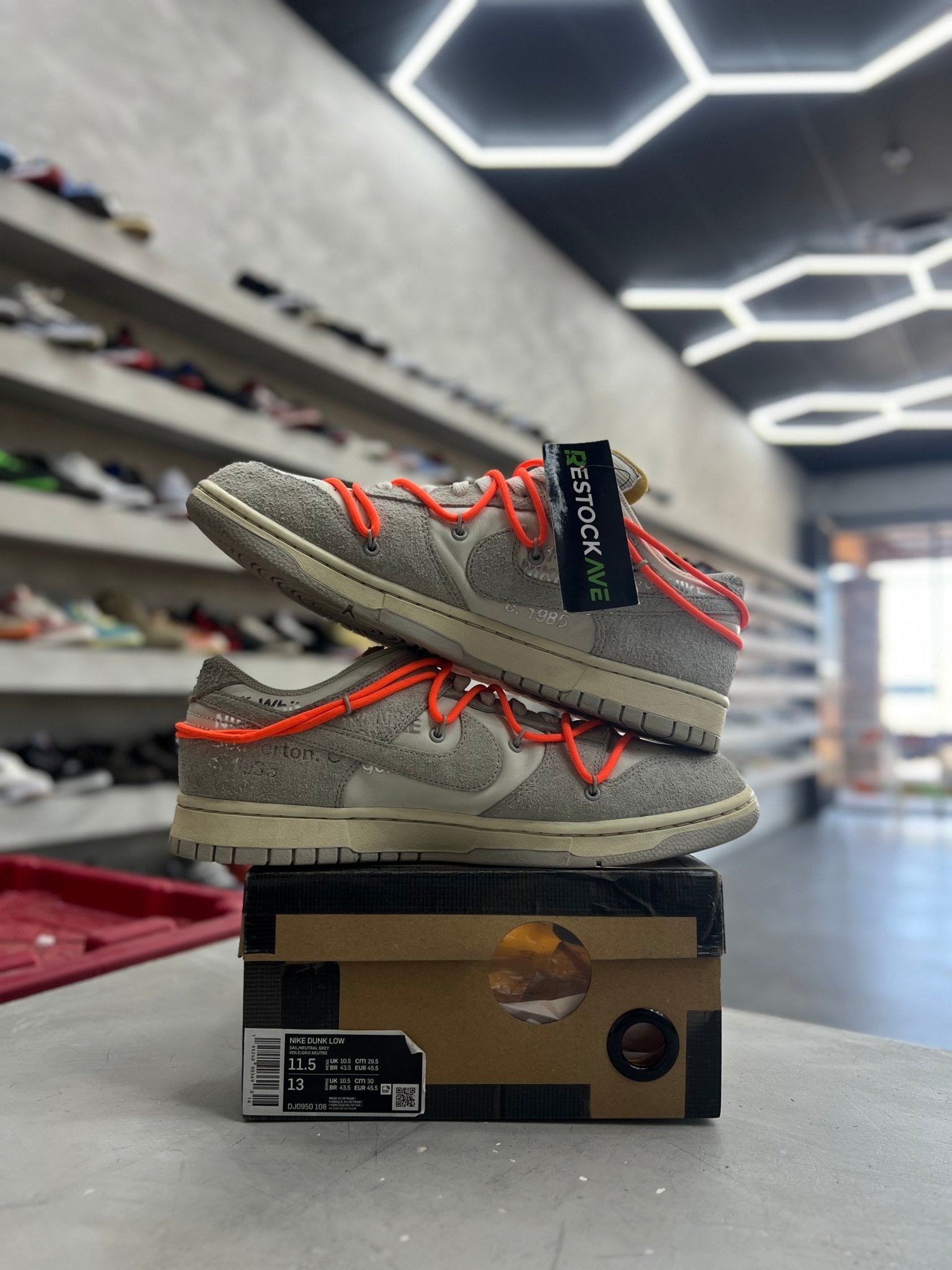 Nike Dunk Low Off - White Lot 11 Sz 11.5 (PREOWNED) - Restock AveNike Dunk Low Off - White Lot 11 Sz 11.5 (PREOWNED)Restock AveRestock Ave11.5Restock Ave