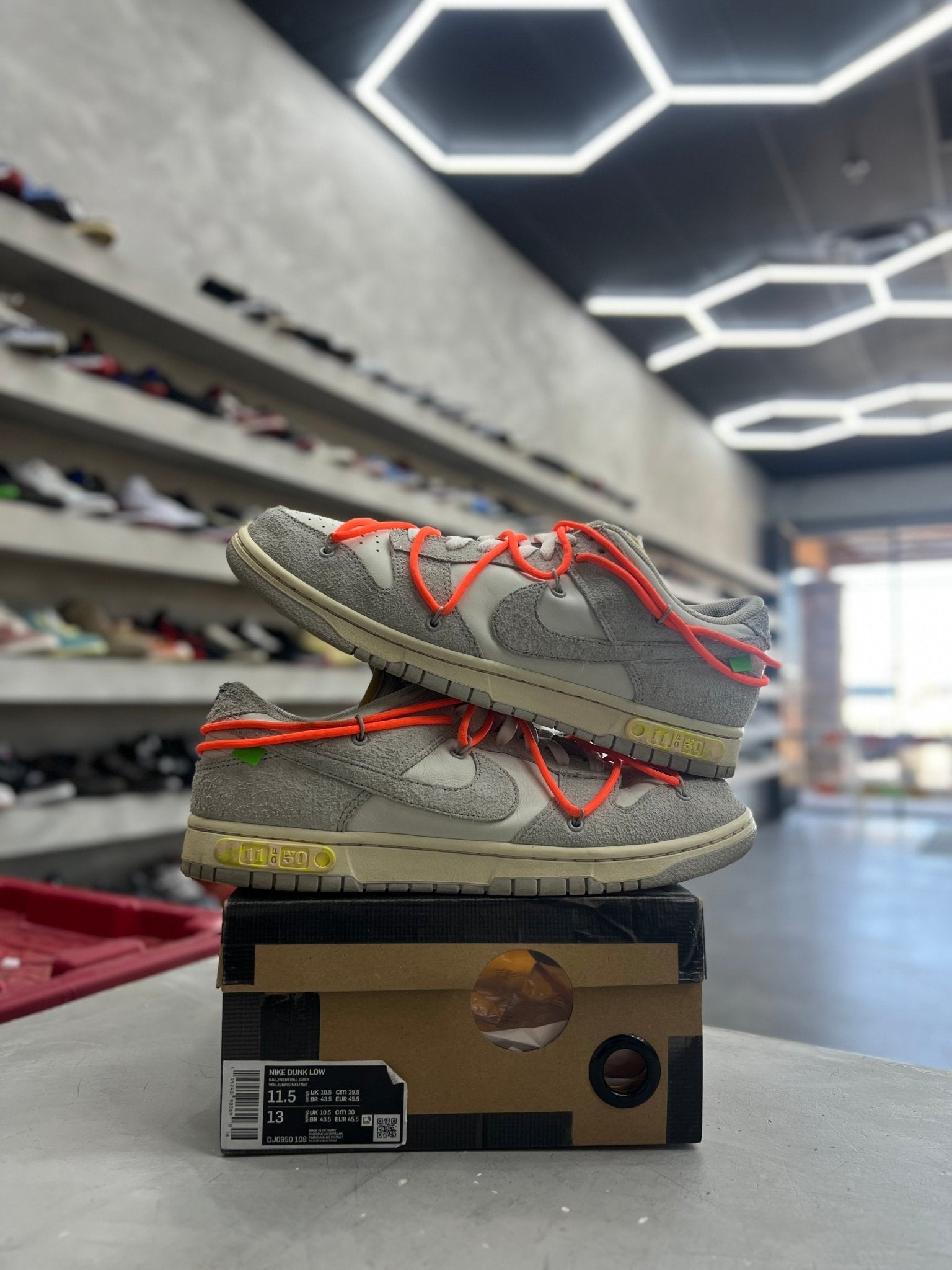 Nike Dunk Low Off - White Lot 11 Sz 11.5 (PREOWNED) - Restock AveNike Dunk Low Off - White Lot 11 Sz 11.5 (PREOWNED)Restock AveRestock Ave11.5Restock Ave
