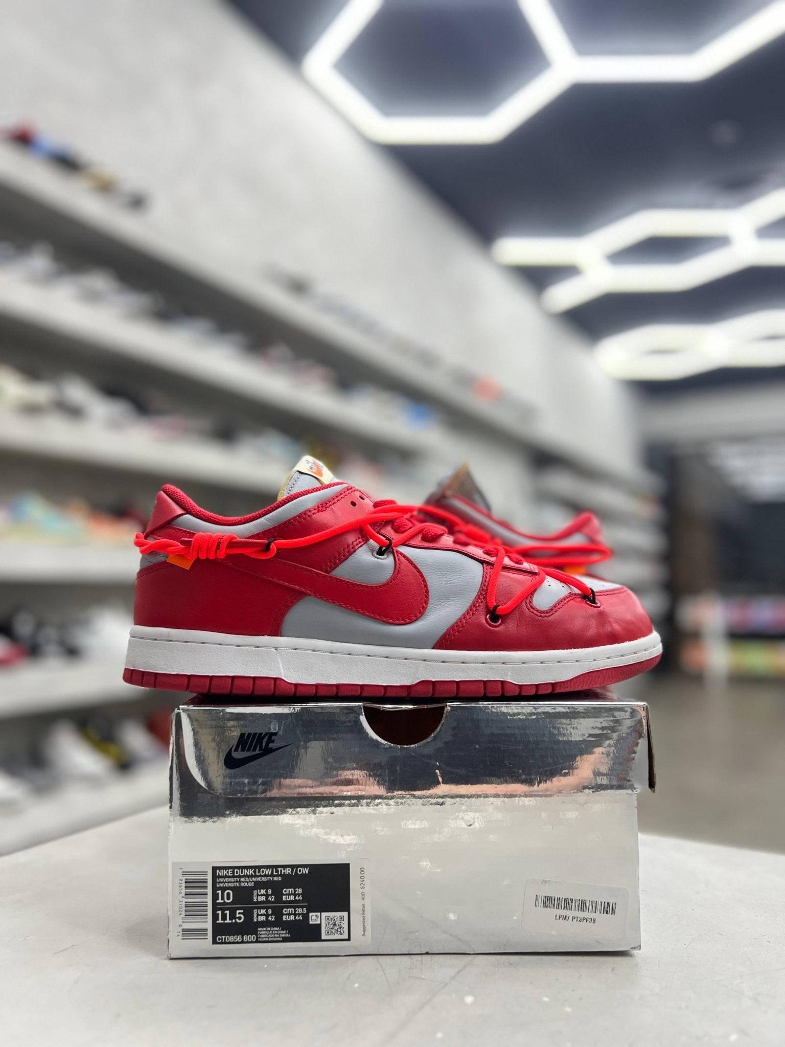 Nike Dunk Low Off - White University Red Sz 10 (PREOWNED) - Restock AveNike Dunk Low Off - White University Red Sz 10 (PREOWNED)Restock AveRestock Ave10Restock Ave