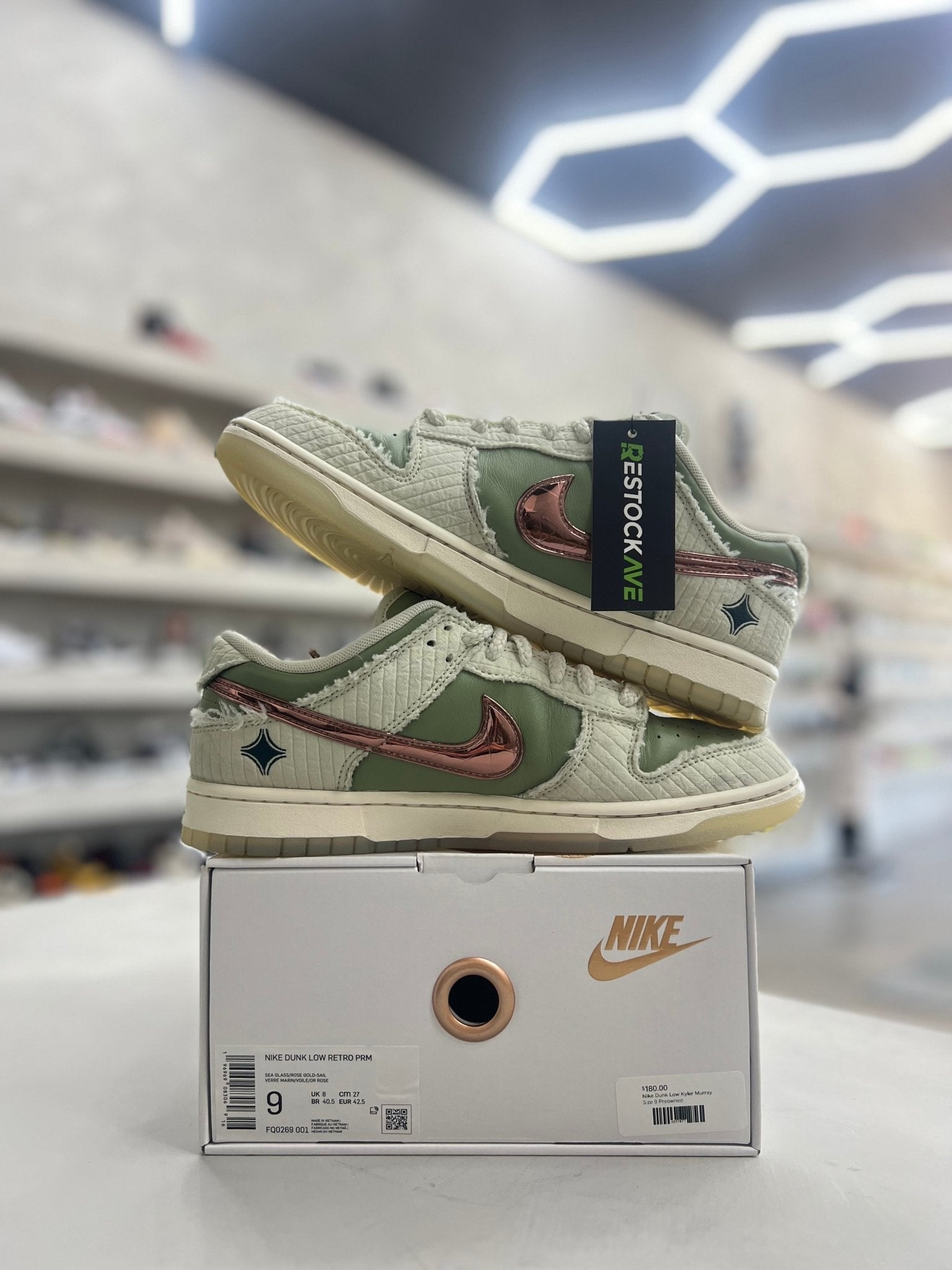 Nike Dunk Low Retro PRM Kyler Murray Be 1 of One Sz 9 (PREOWNED) - Restock AveNike Dunk Low Retro PRM Kyler Murray Be 1 of One Sz 9 (PREOWNED)Restock AveRestock Ave9Restock Ave