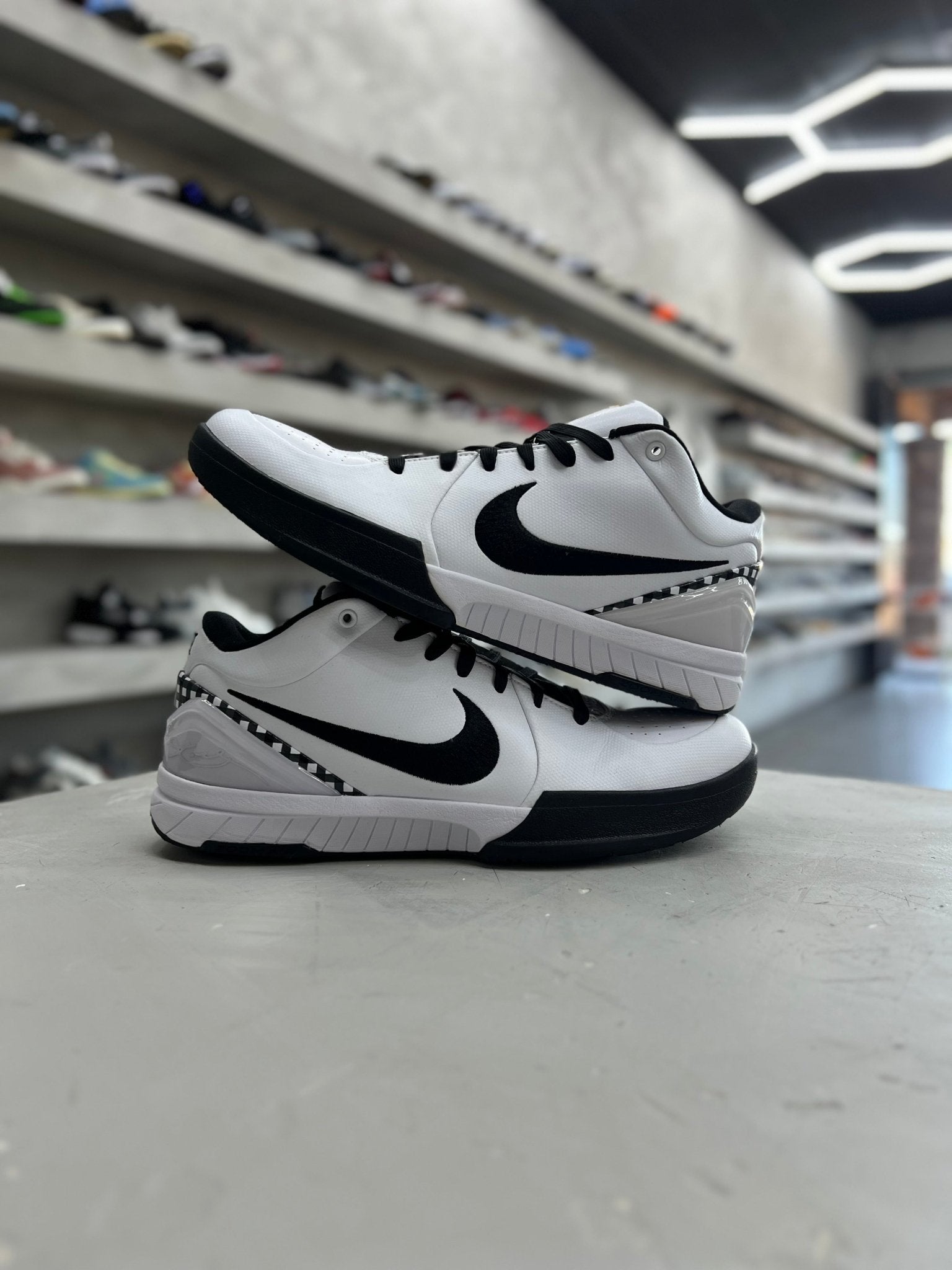Nike Kobe 4 Protro Mambacita Gigi Sz 9 (PREOWNED) (NO BOX