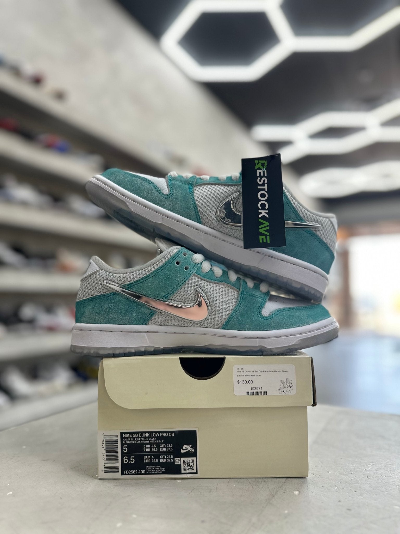 Nike SB Dunk Low April Skateboards Sz 5 (PREOWNED) - Restock AveNike SB Dunk Low April Skateboards Sz 5 (PREOWNED)Restock AveRestock Ave590614899Restock Ave
