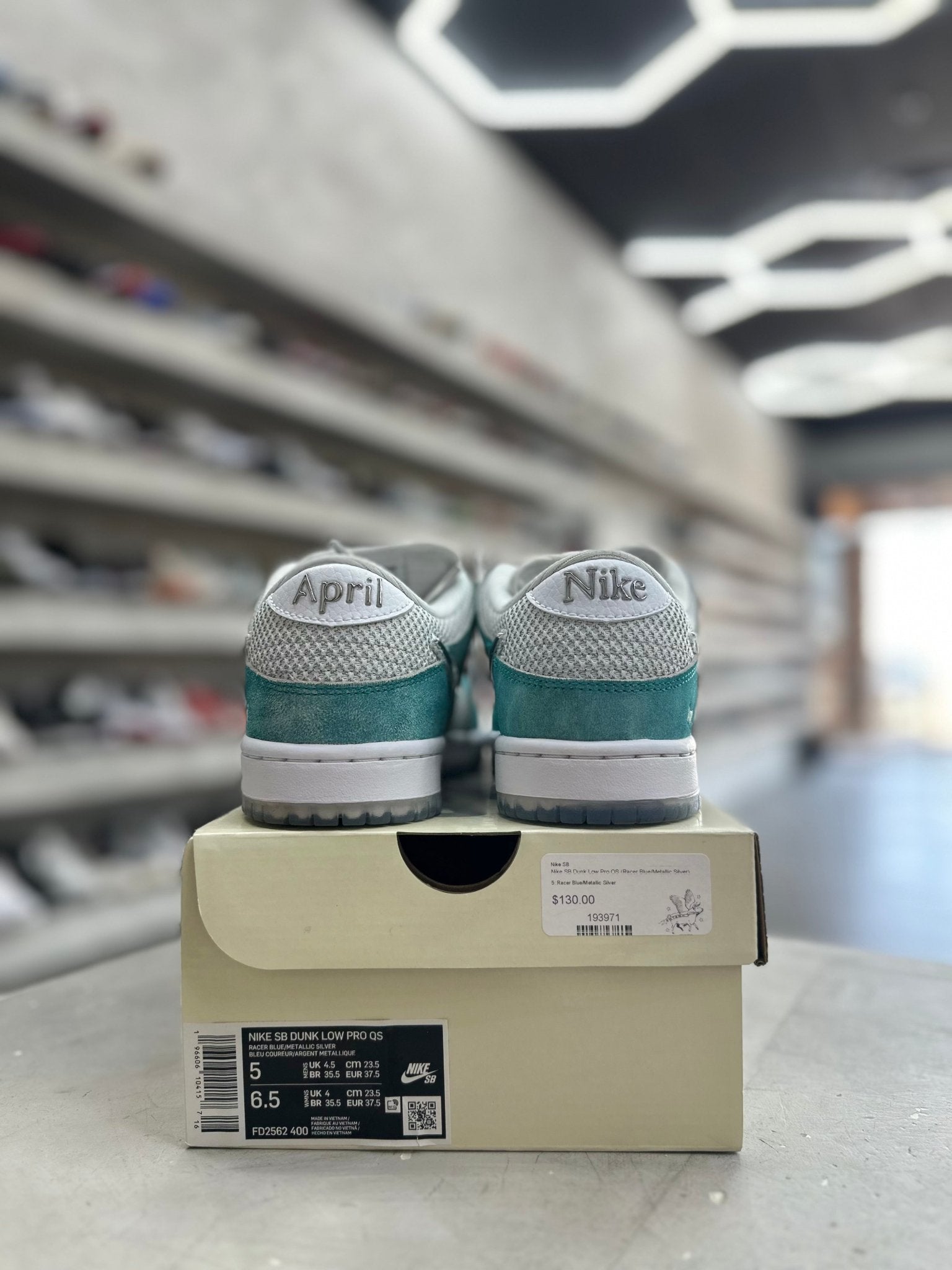 Nike SB Dunk Low April Skateboards Sz 5 (PREOWNED) - Restock AveNike SB Dunk Low April Skateboards Sz 5 (PREOWNED)Restock AveRestock Ave590614899Restock Ave