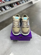 Nike SB Dunk Low Big Money Savings Sz 10 (PREOWNED) - Restock AveNike SB Dunk Low Big Money Savings Sz 10 (PREOWNED)Restock AveRestock Ave10Restock Ave