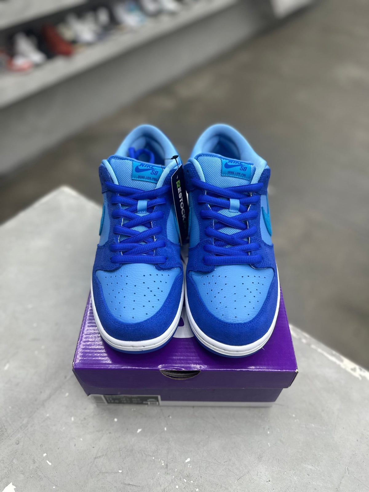 Nike SB Dunk Low Blue Raspberry Sz 11 (PREOWNED) - Restock AveNike SB Dunk Low Blue Raspberry Sz 11 (PREOWNED)Restock AveRestock Ave11Restock Ave