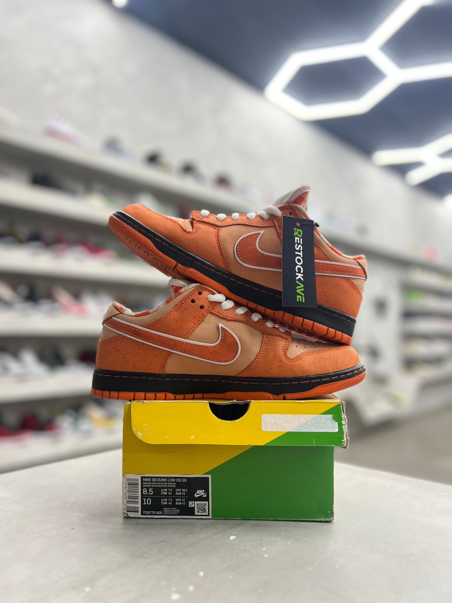 Nike SB Dunk Low Concepts Orange Lobster Sz 8.5 (PREOWNED