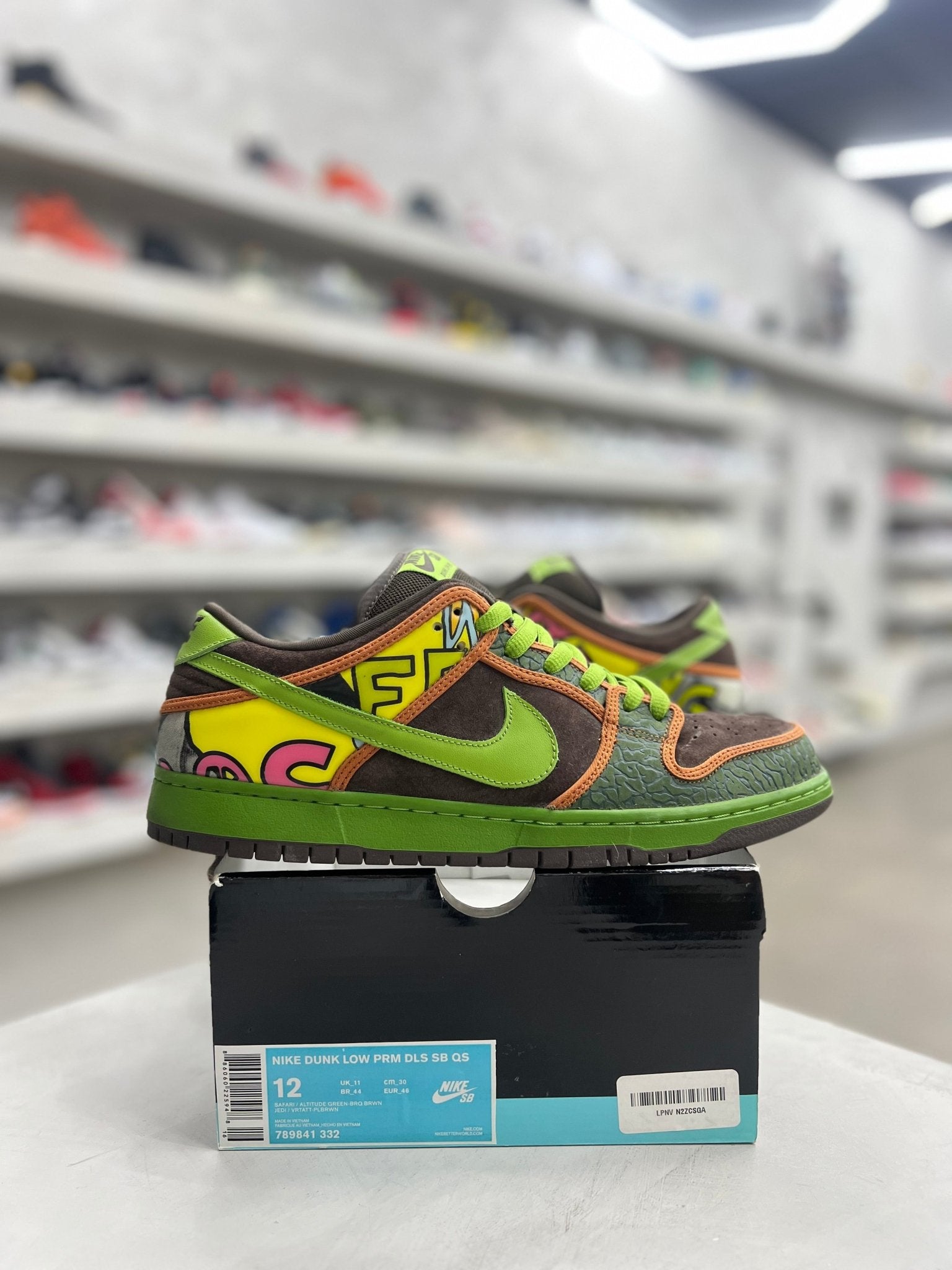 Nike SB Dunk Low De La Soul Sz 12 (PREOWNED) - Restock AveNike SB Dunk Low De La Soul Sz 12 (PREOWNED)Restock AveRestock Ave1286797683Restock Ave