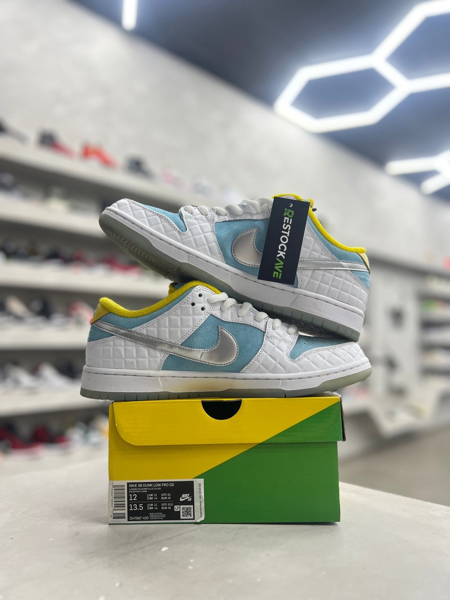 Nike SB Dunk Low FTC Lagoon Pulse Sz 12 (PREOWNED) - Restock AveNike SB Dunk Low FTC Lagoon Pulse Sz 12 (PREOWNED)Restock AveRestock Ave12Restock Ave