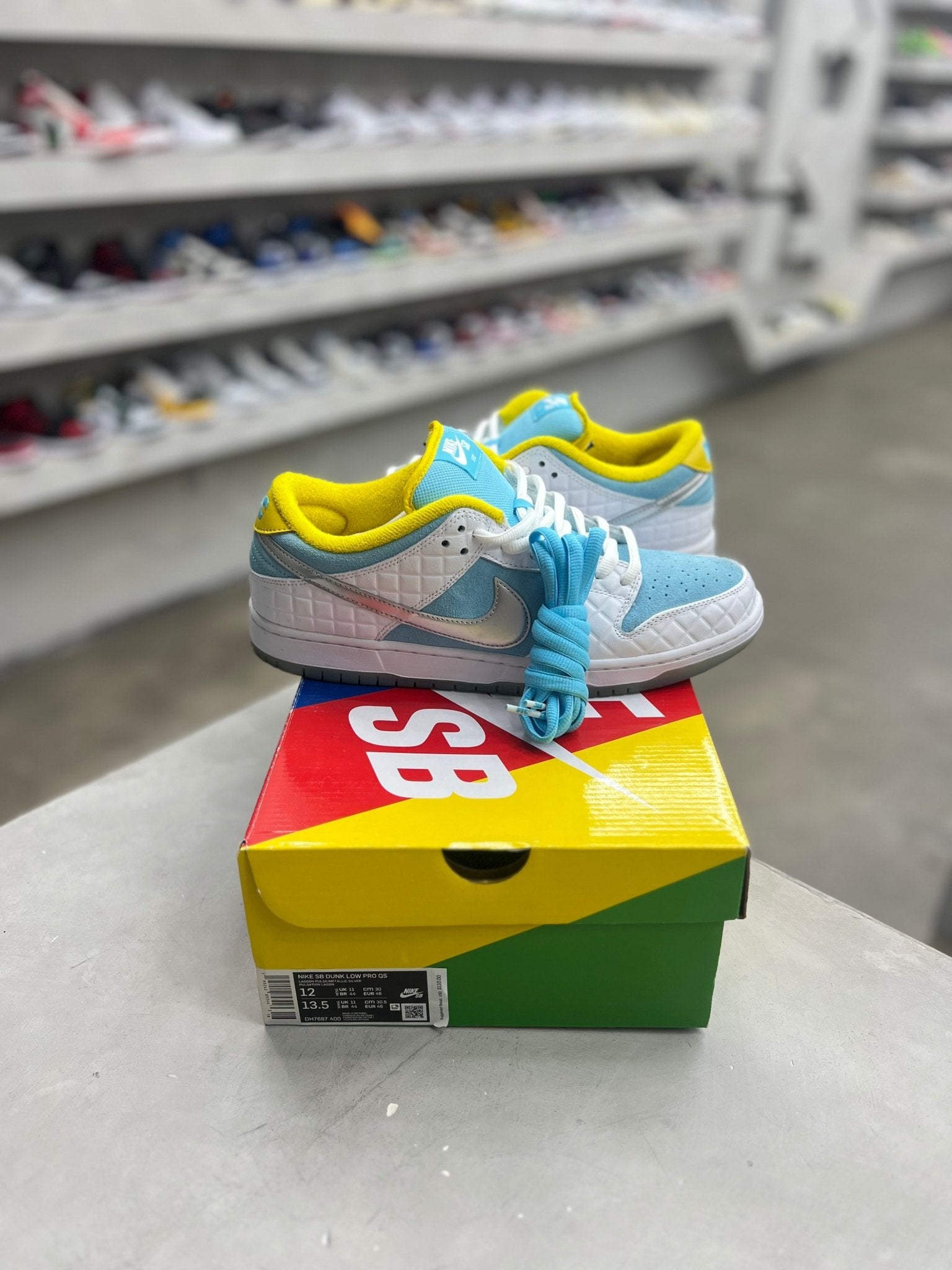 Nike SB Dunk Low FTC Lagoon Pulse Sz 12 (PREOWNED) - Restock AveNike SB Dunk Low FTC Lagoon Pulse Sz 12 (PREOWNED)Restock AveRestock Ave12Restock Ave