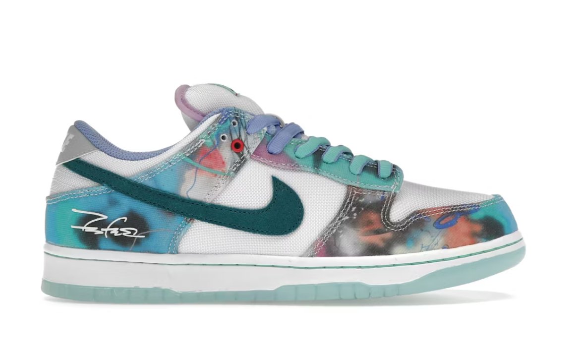 Nike SB Dunk Low Futura Laboratories Bleached Aqua - Restock AveNike SB Dunk Low Futura Laboratories Bleached AquaRestock Averestock Ave10restock Ave