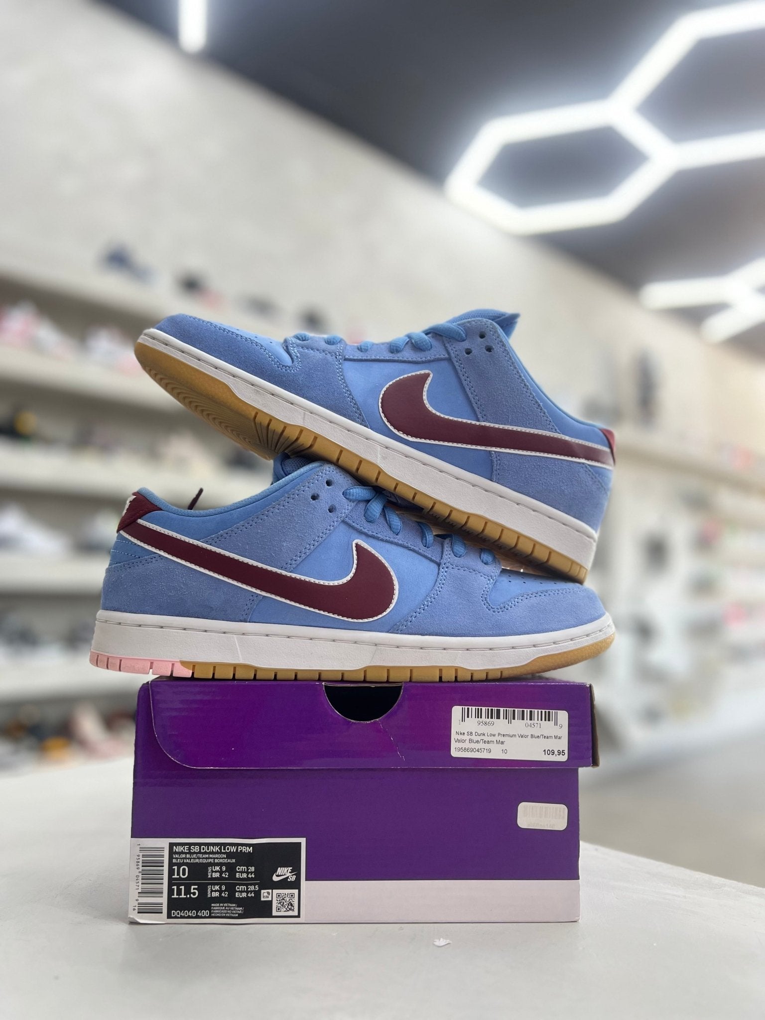 Nike SB Dunk Low Philadelphia Phillies Sz 10 (PREOWNED) – Restock Ave