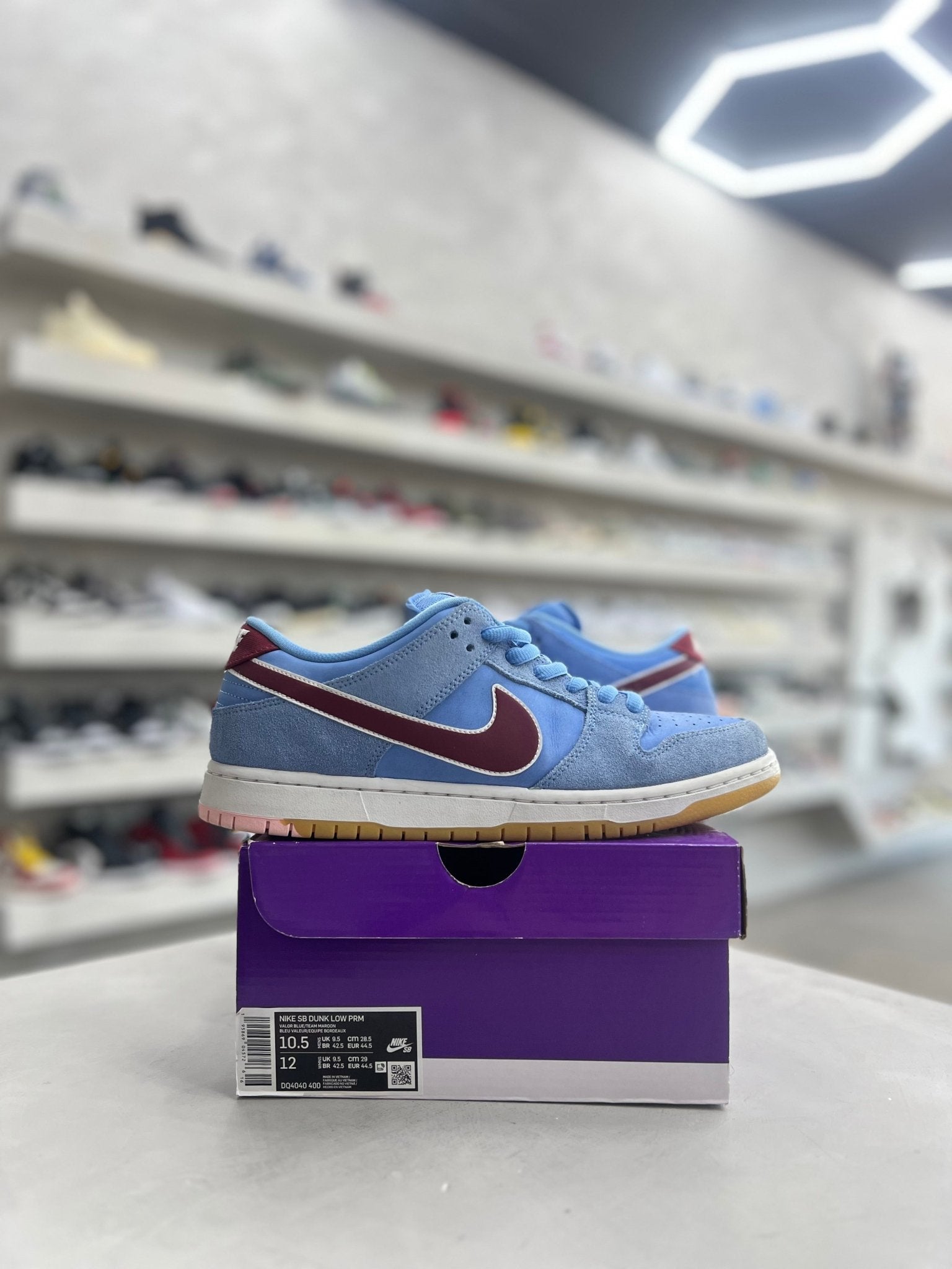 Nike SB Dunk Low Philadelphia Phillies Sz 10.5 (PREOWNED) - Restock AveNike SB Dunk Low Philadelphia Phillies Sz 10.5 (PREOWNED)Restock AveRestock Ave10.547556467Restock Ave