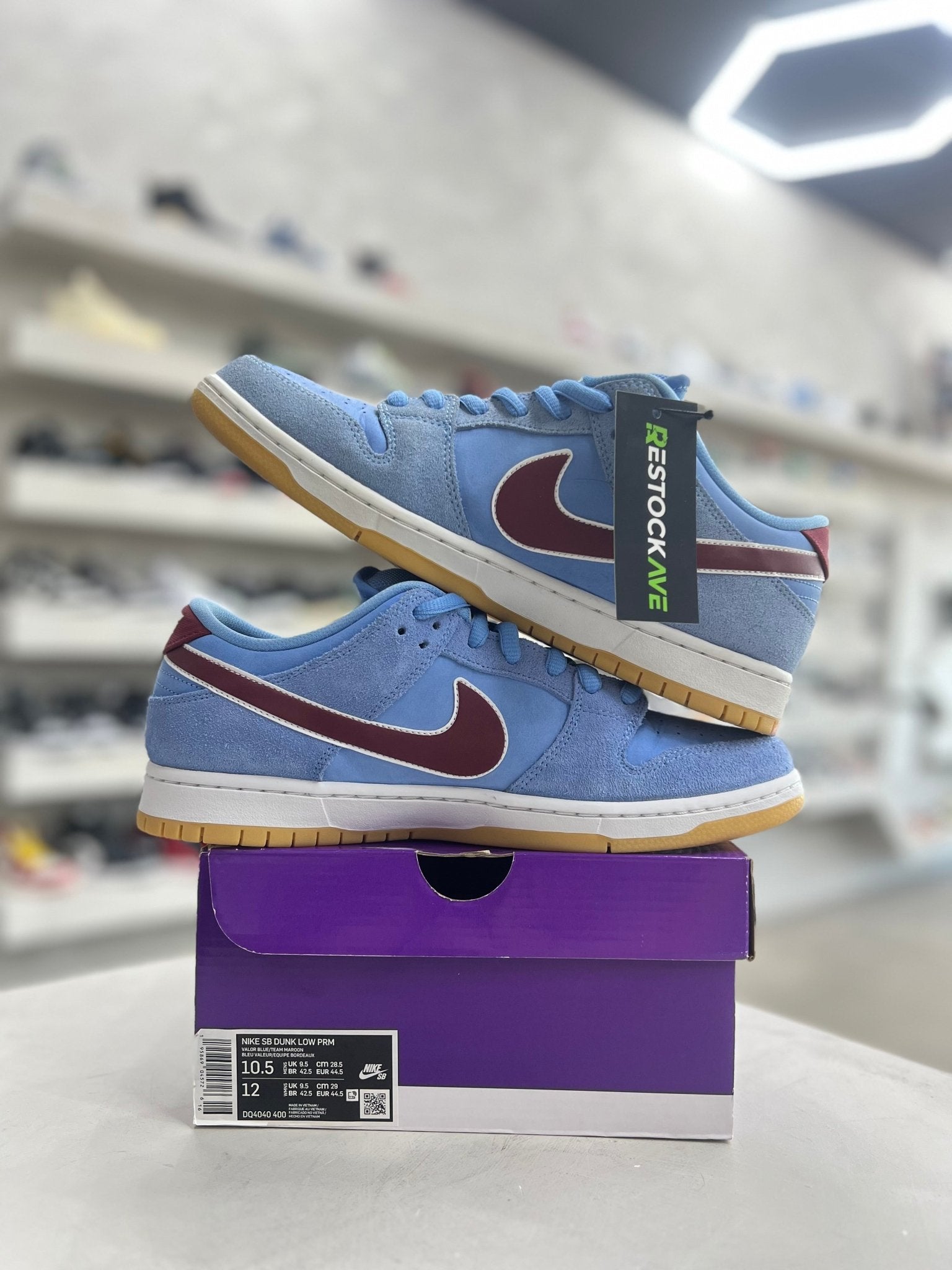 Nike SB Dunk Low Philadelphia Phillies Sz 10.5 (PREOWNED) - Restock AveNike SB Dunk Low Philadelphia Phillies Sz 10.5 (PREOWNED)Restock AveRestock Ave10.547556467Restock Ave