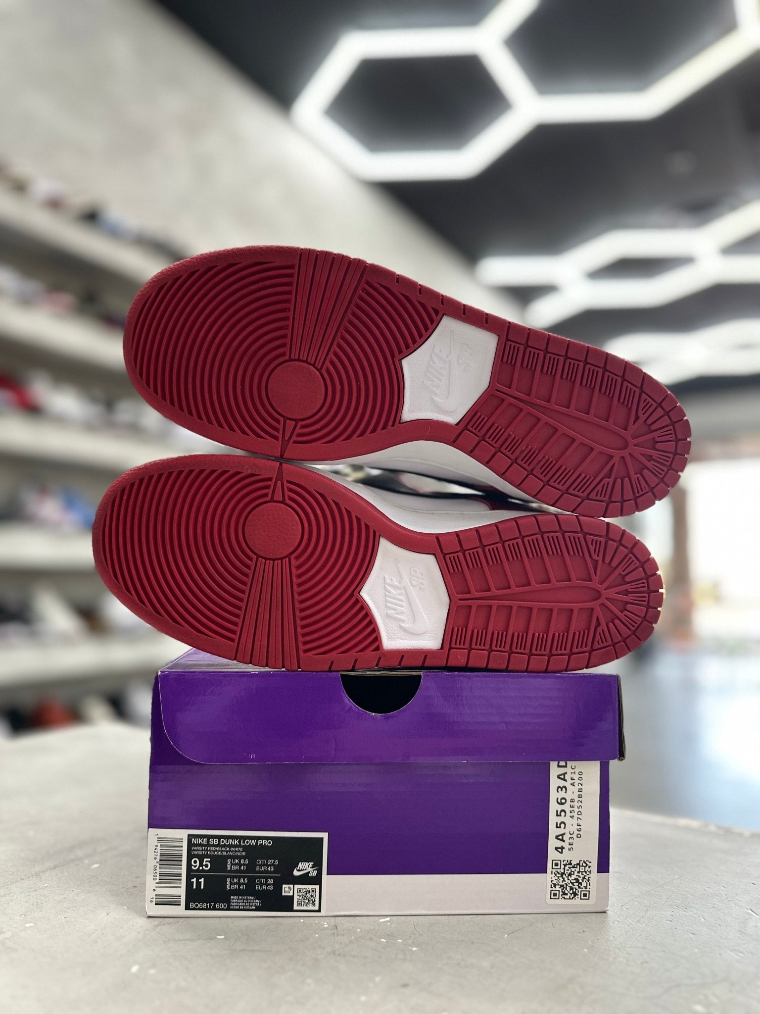 Nike SB Dunk Low Pro J-Pack Chicago Sz 9.5 (PREOWNED) - Restock AveNike SB Dunk Low Pro J-Pack Chicago Sz 9.5 (PREOWNED)Restock AveRestock Ave9.5Restock Ave
