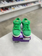 Nike SB Dunk Low Pro St. Patrick's Day Sz 9 (PREOWNED) - Restock AveNike SB Dunk Low Pro St. Patrick's Day Sz 9 (PREOWNED)Restock AveRestock Ave9Restock Ave